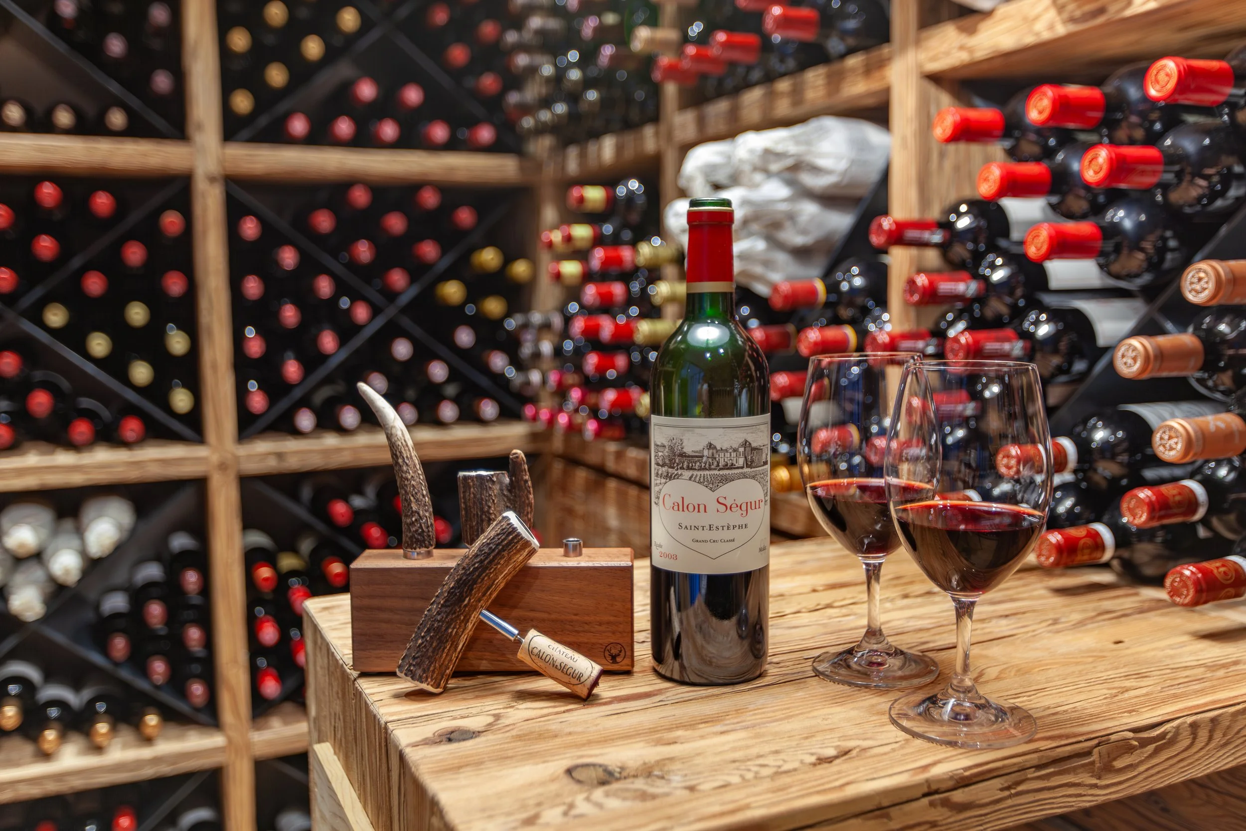 Calon Ségur 2003 with Big Mountain Antlers Gstaad barware set and antler corkscrew, Chalet la Vigne Verbier Switzerland