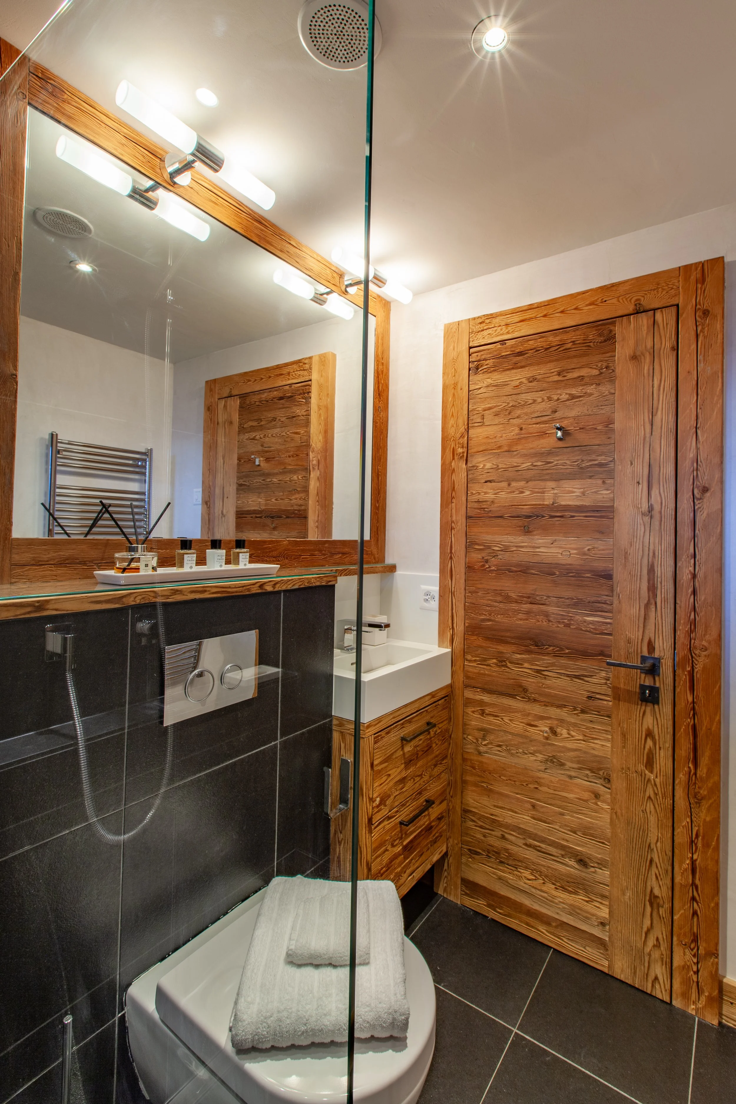 nsuite bathroom with shower, luxury ski chalet Chalet la Vigne Verbier Switzerland