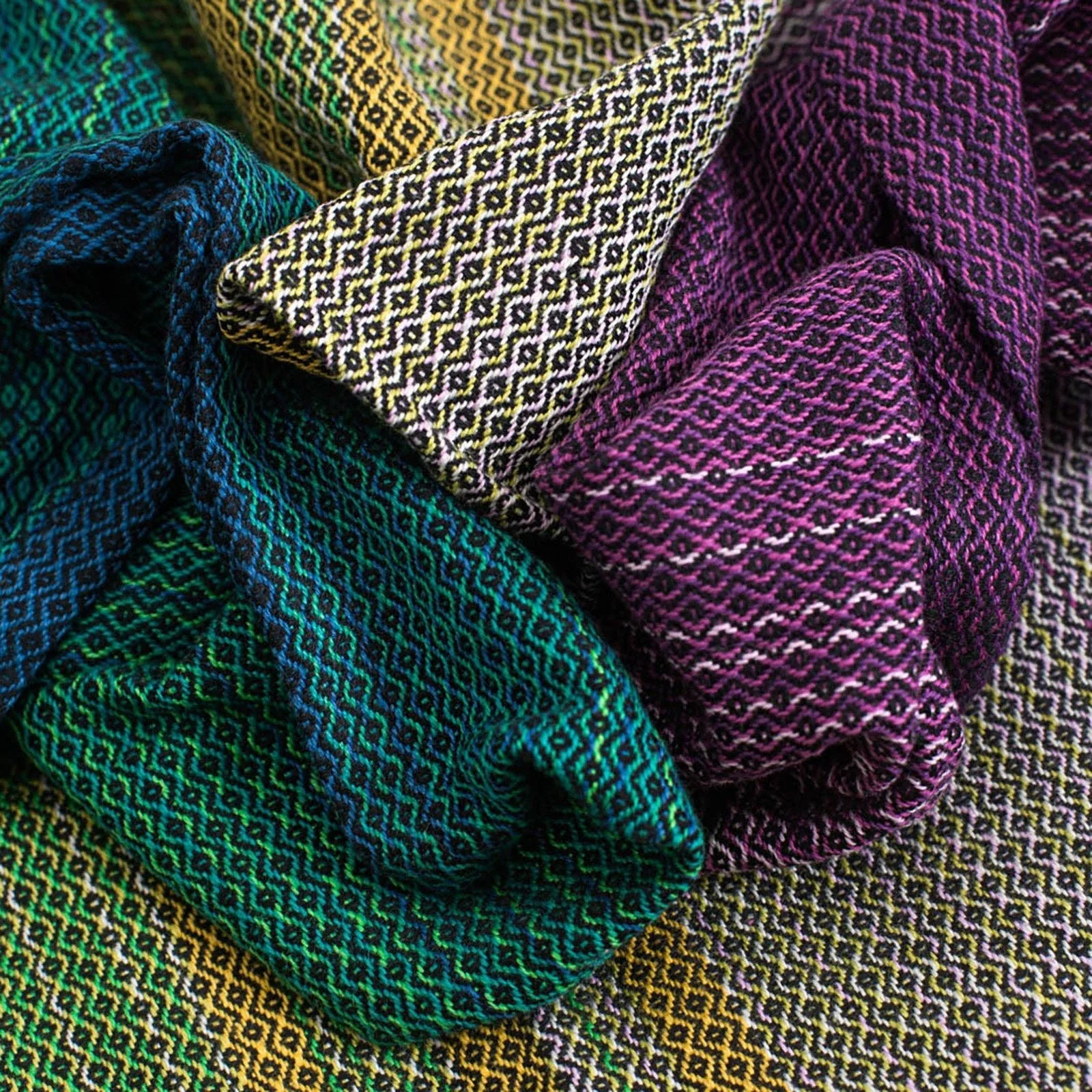 tragetuch-kokiri-cuervo-double-weft-3.jpg