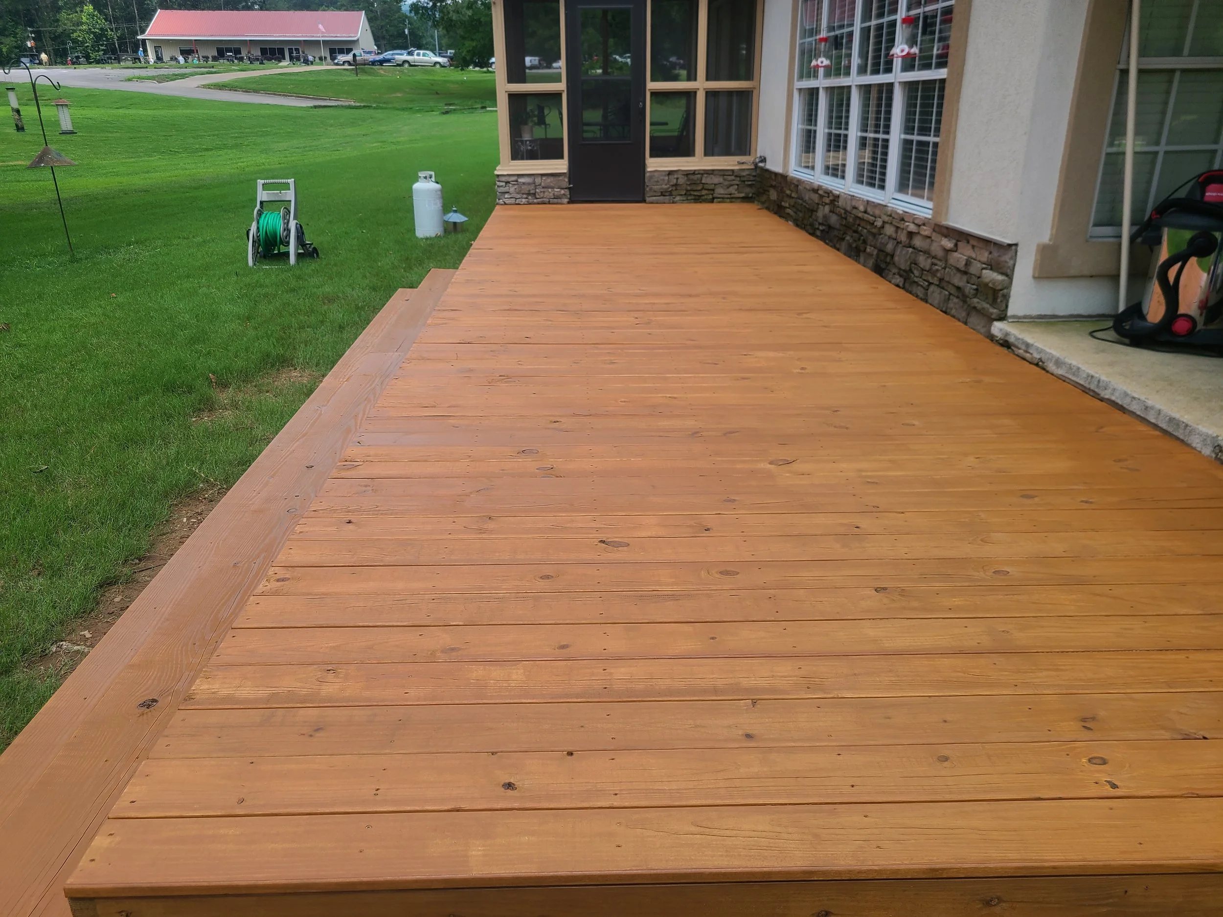 Deck Stain in Anniston, AL
