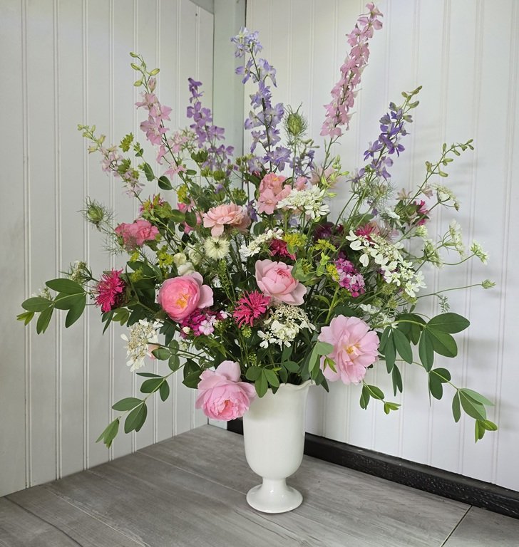vase_arrangement_pink_purple_flowers