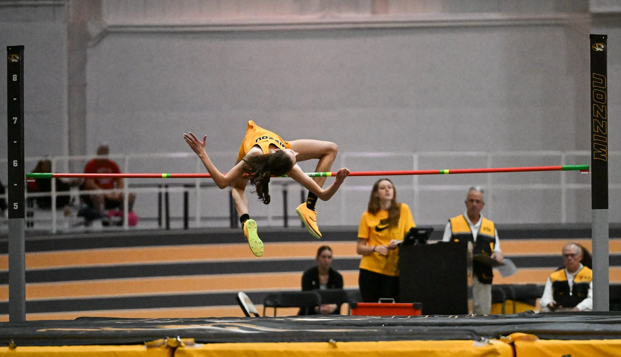 Marlena Tresnjno clears a jump of 1.75 meters (5’9”) to finish second at the Missouri Invitational on Feb. 6, 2026. Earlier this season,
Tresnjo cleared 1.80 meters (5’11”) to win the Show-Me-Showdown competition in Columbia, Mo.