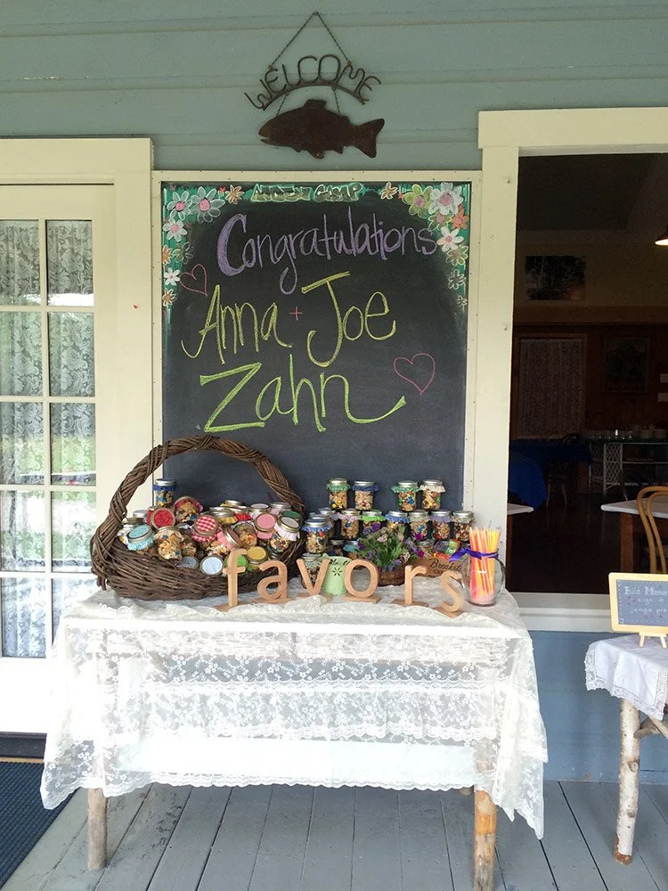 weddings-rustic-chic-decorations.jpg