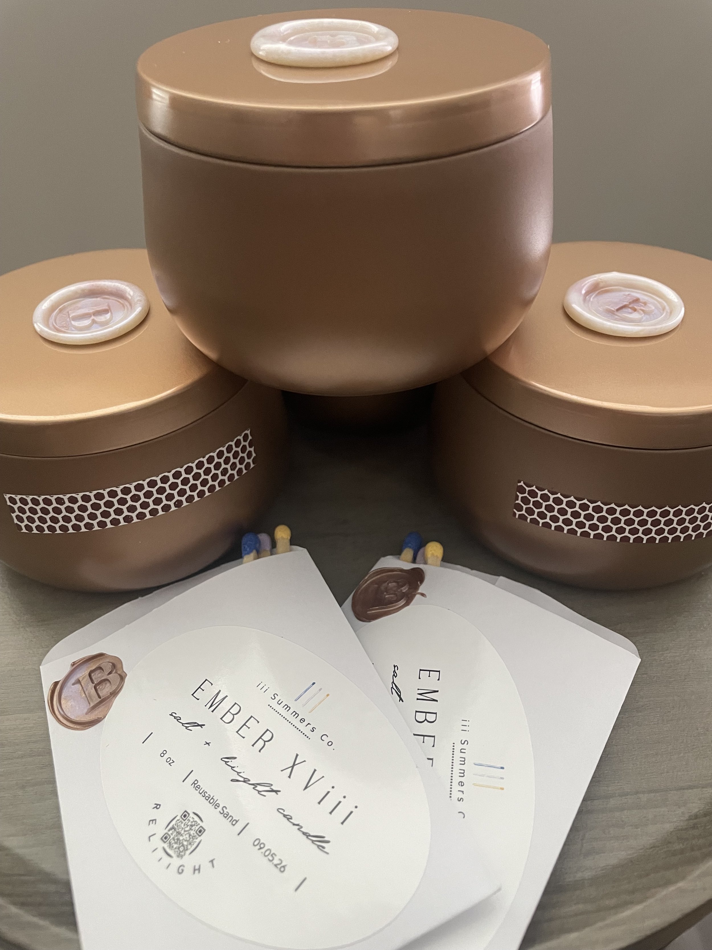 a Salt + Liiight Candle

Choose your candle scent for the day and watch your pearl wax candle come to liiife!
