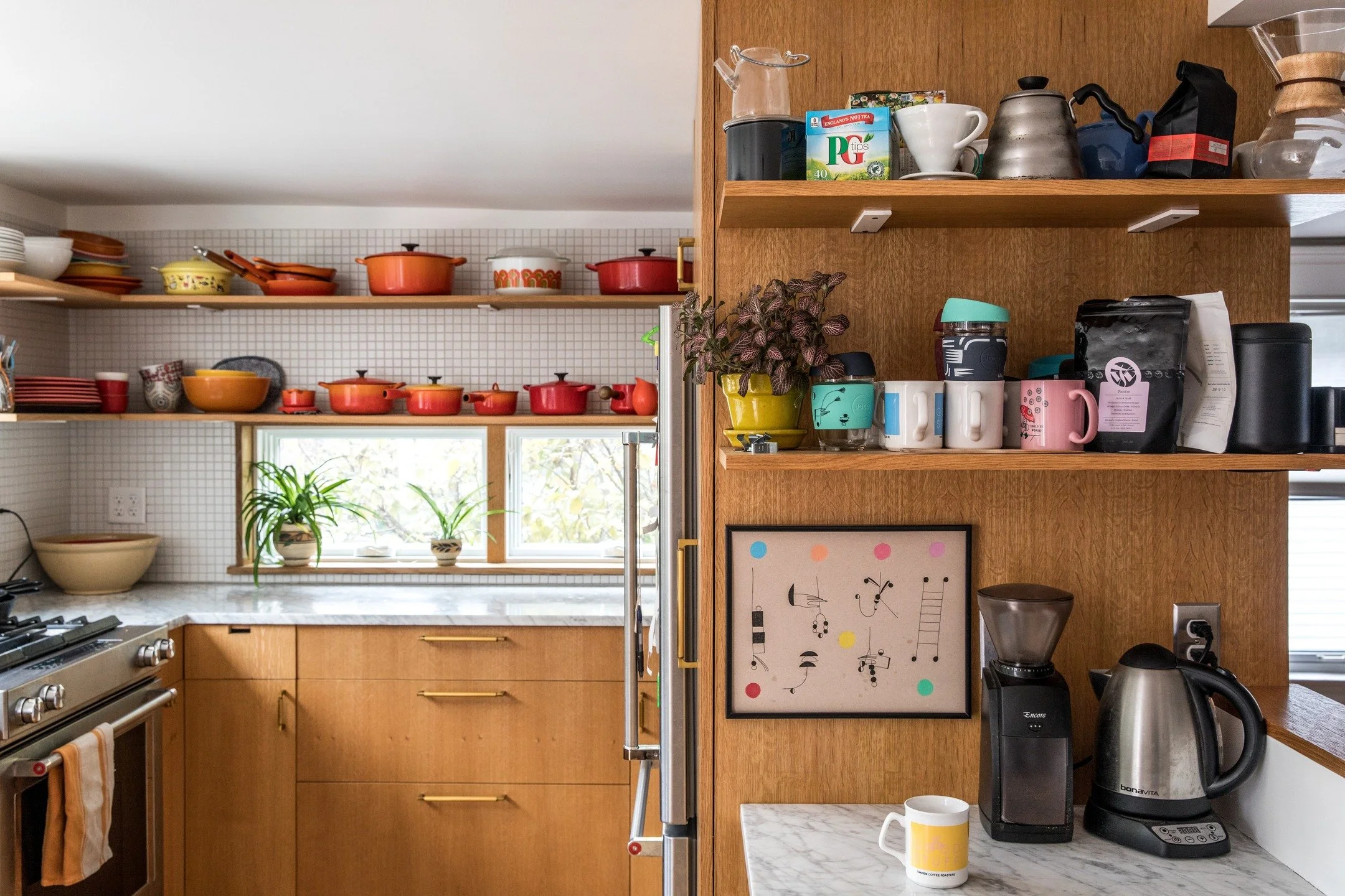 From this morning's trade news: "The era of all-white homes appears to be ending&mdash;and the pendulum has swung sharply in the opposite direction. For The Wall Street Journal, Laura Hine explores the varying ways the recent embrace of maximali
