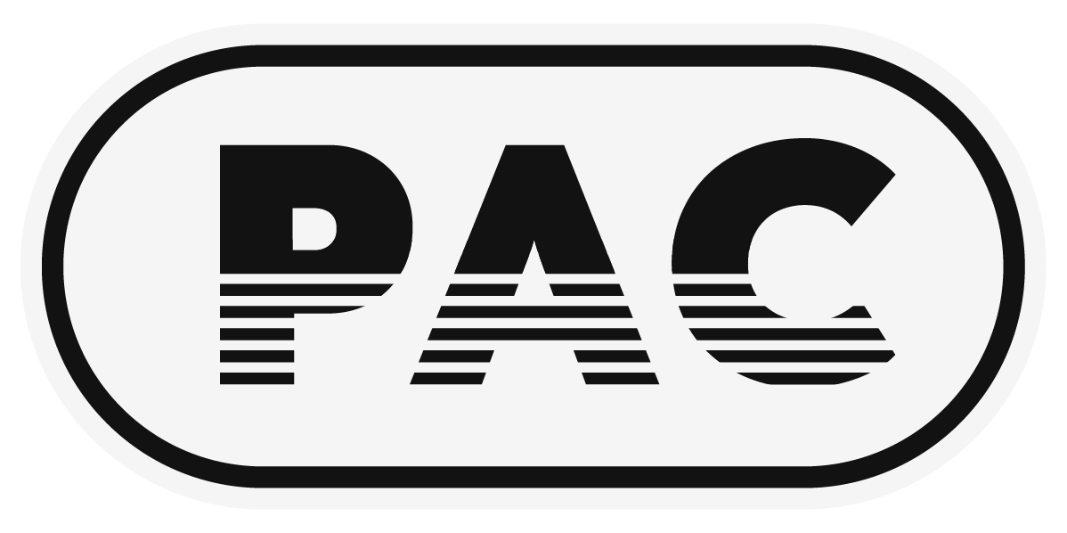 Logo noir et blanc avec le mot 'PAC' écrit en lettres majuscules, l'intérieur des lettres comporte des lignes horizontales.