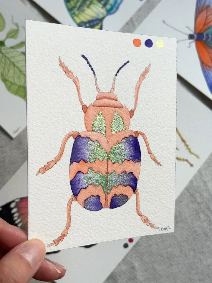 Miren ese toque de brilli 🤩🪲

Usandos los colores secundarios he pintado este escarabajo.

Este es el 6to d&iacute;a ense&ntilde;andote combinaciones de colores que funcionan seg&uacute;n la teor&iacute;a de color.

Ya solo nos queda 1 armon&iacute