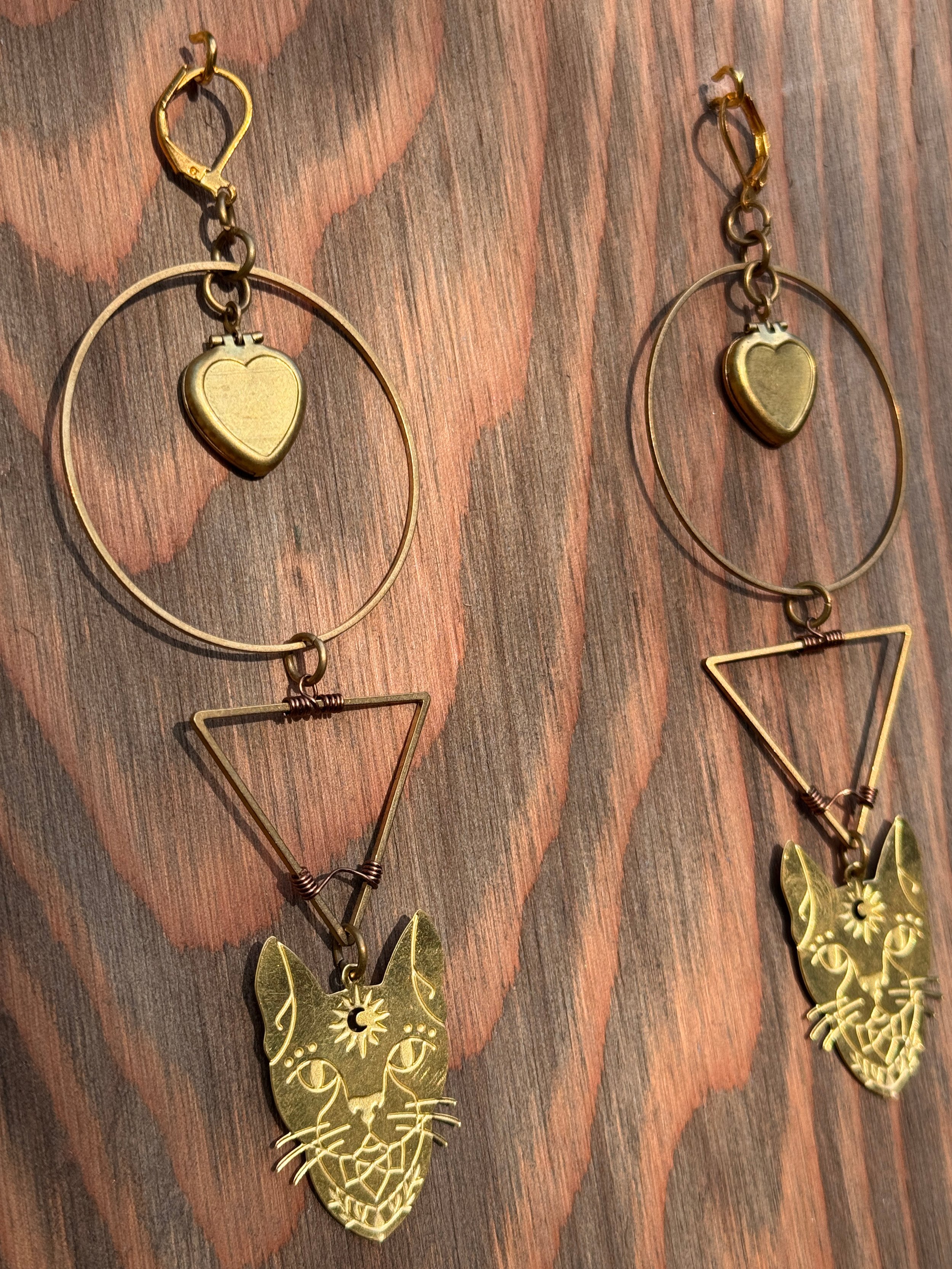 Sir Purrculiar  | Shape Shifter Earrings🐈‍⬛🌙 - 1.jpg