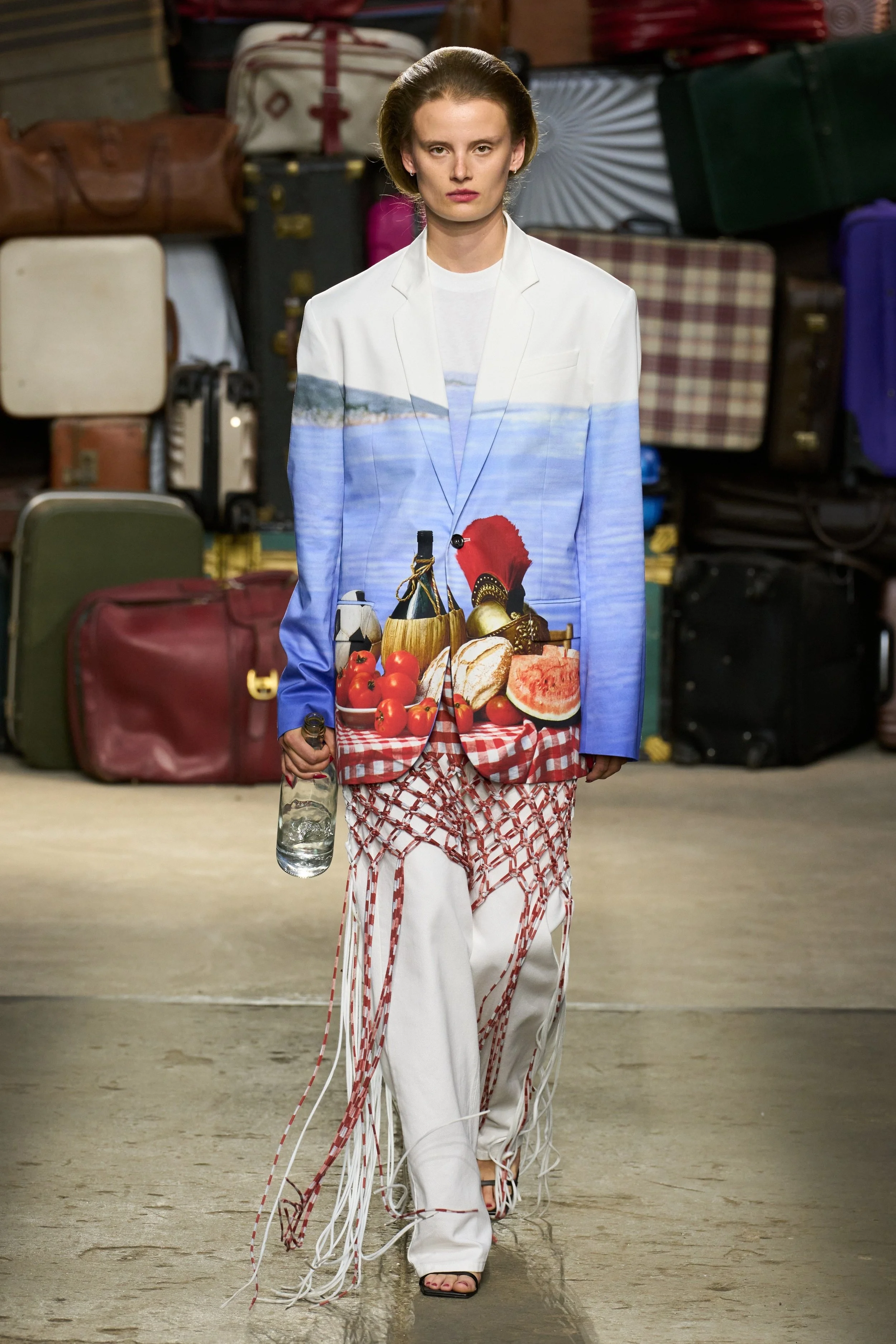 MOSCHINO SS25: A HOLIDAY POSTCARD FROM YOUR FUTURE SELF