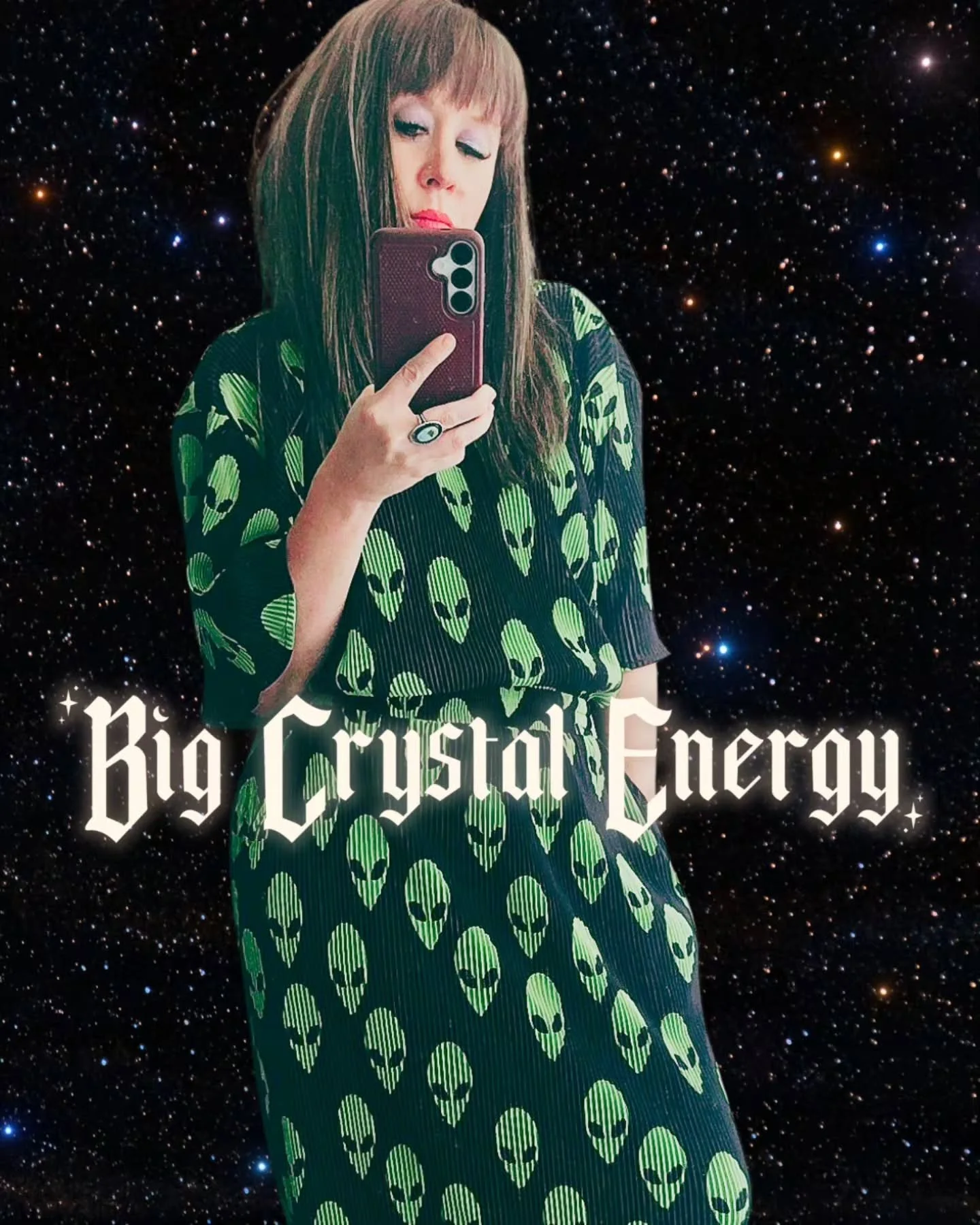 For those of you that are new here....I'm Ashleigh! The gal behind the mic of Big Crystal Energy! 

Here are some things you may not know about me!

1. I am an only child! 
2. I have a Bachelor's Degree in Genetics from the University of Kansas.
3. M
