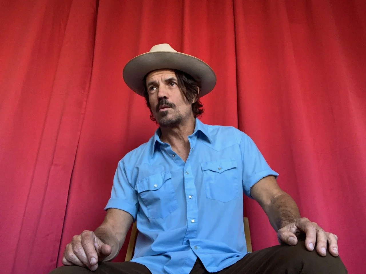 Live Music: RJ Bloke (Guitar, vocals)