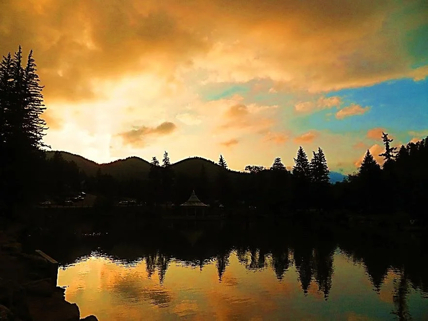 The Golden Hours of Dawn and Dusk