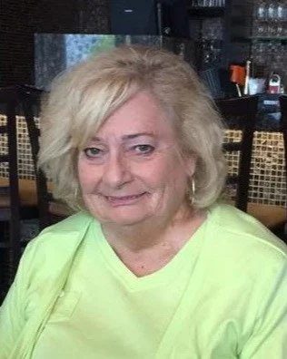 Carolyn Côté