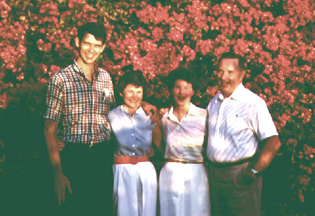 Dr. and Mrs. Reynolds Young &amp; Dr. and Mrs. Larry Messer