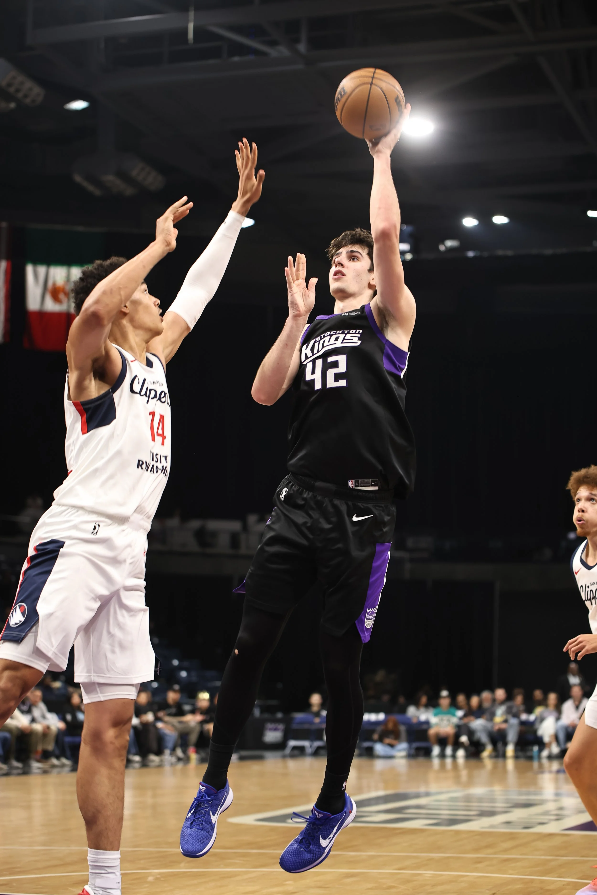 776412398_Clippers_Kings_Chen_504.jpg