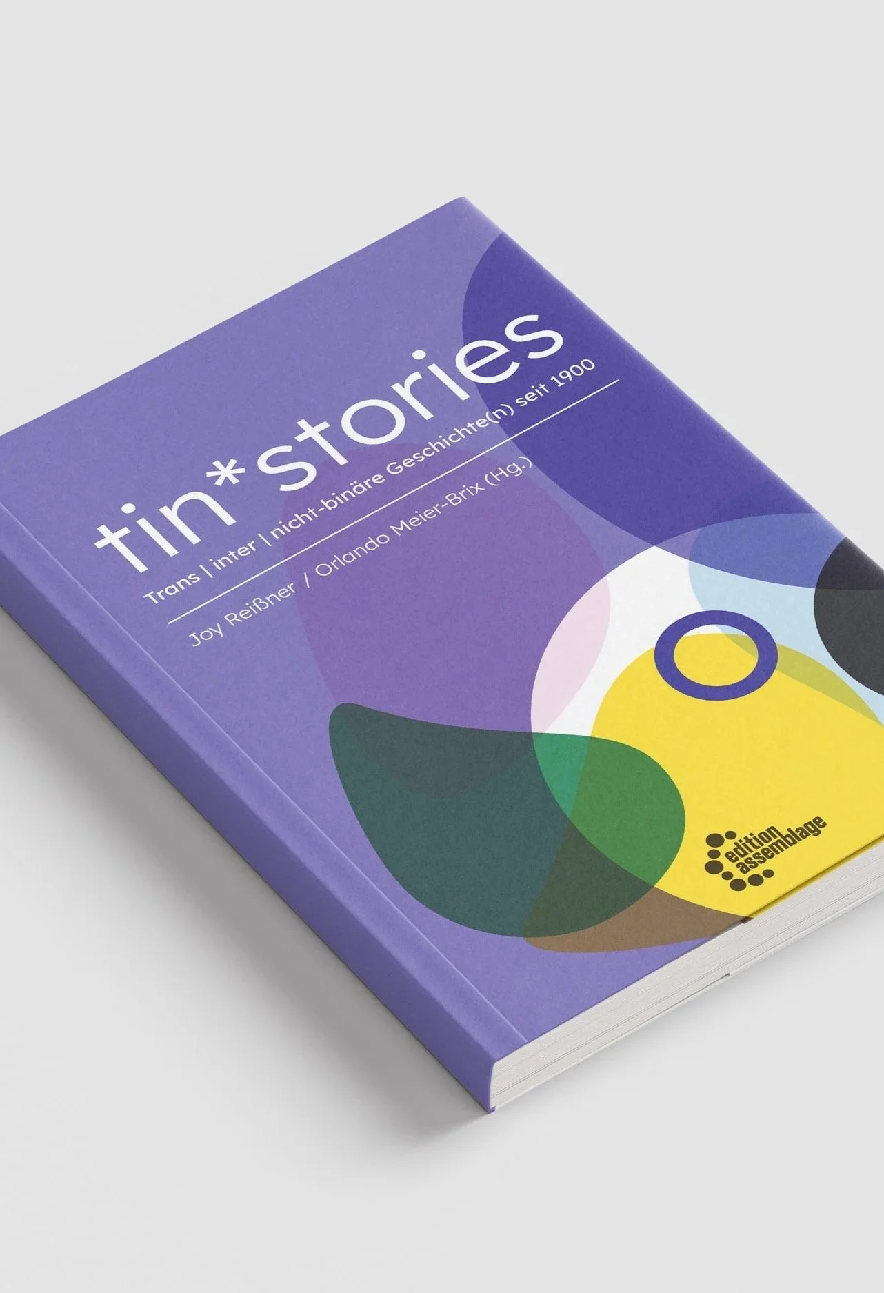 Book_Mockup_1+Kopie.jpg