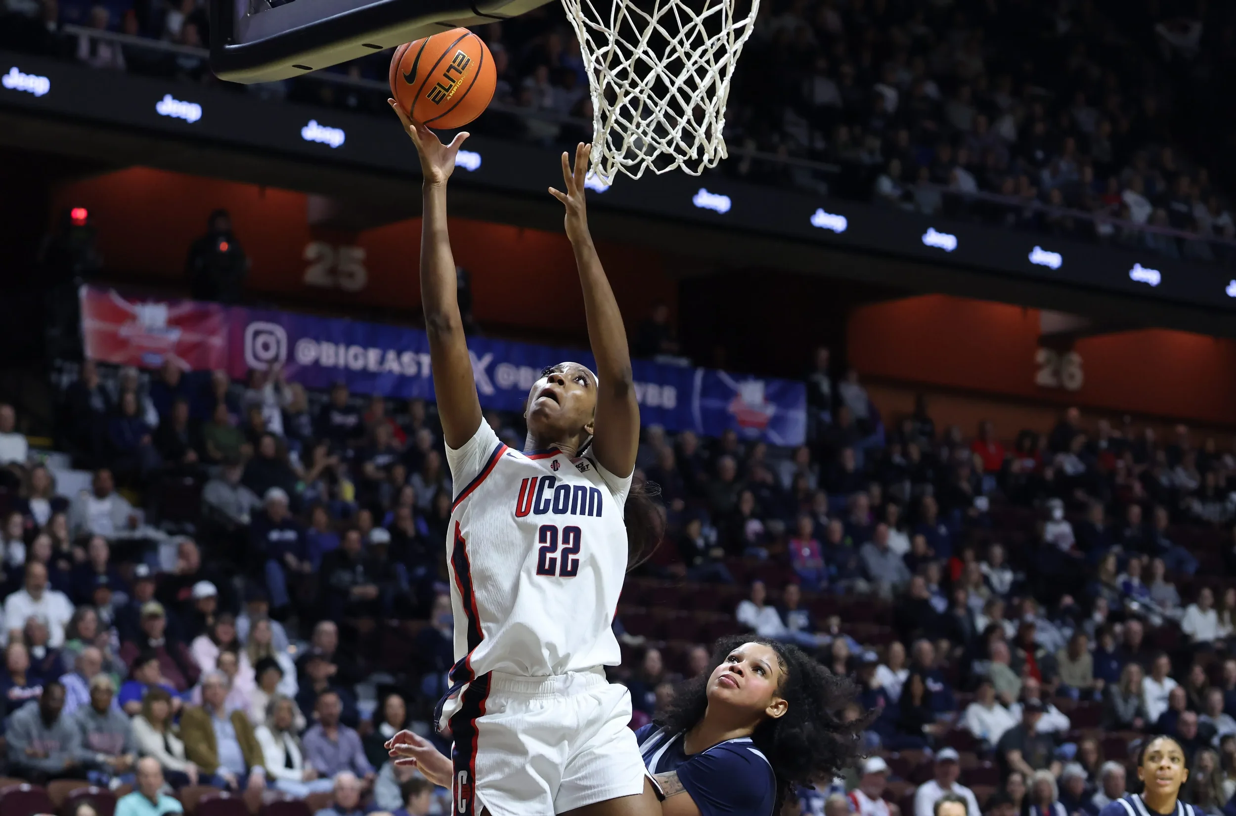 UConn women’s basketball stifles Georgetown, 84-39