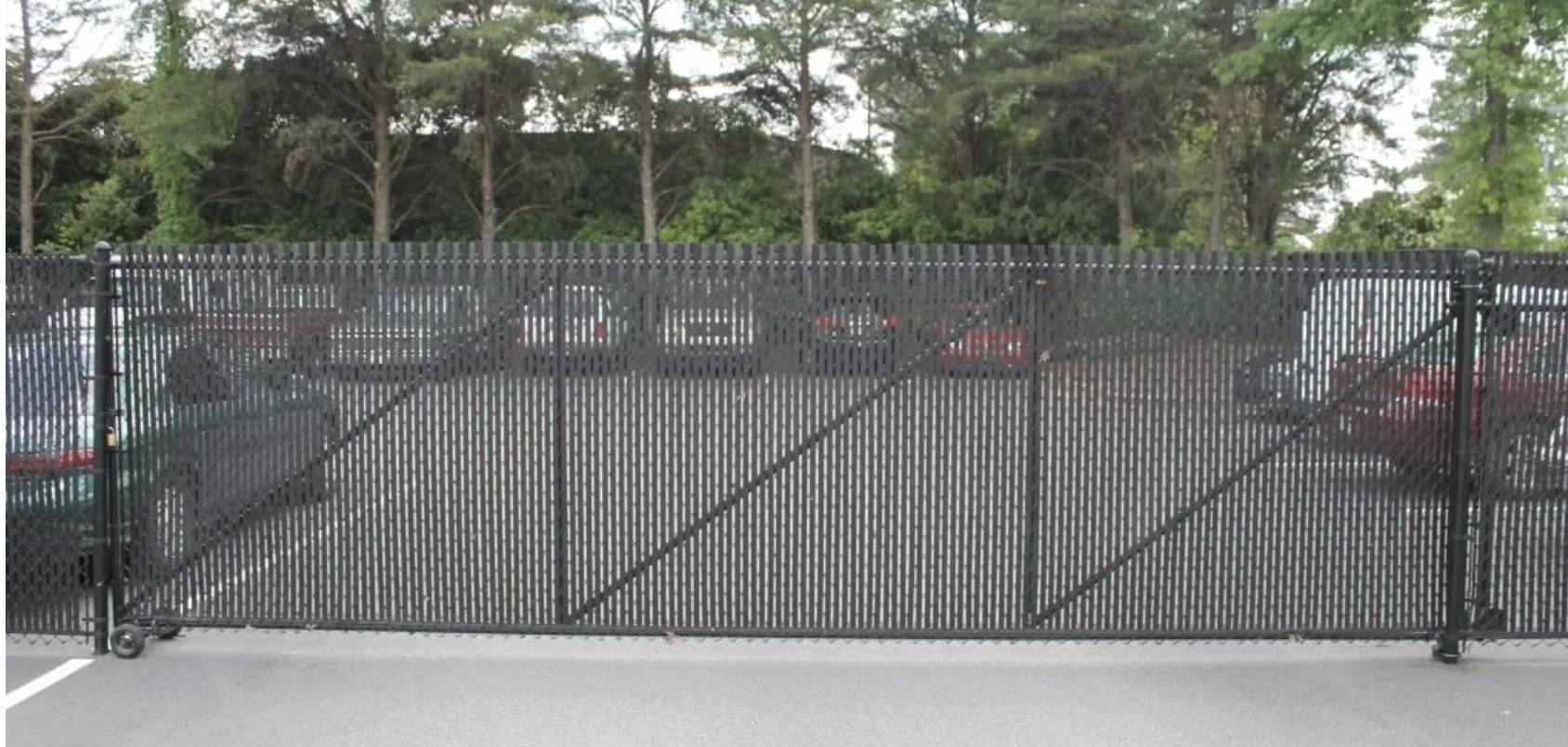 Black Chain-Link Roll Gate w/ Black Privacy Slats