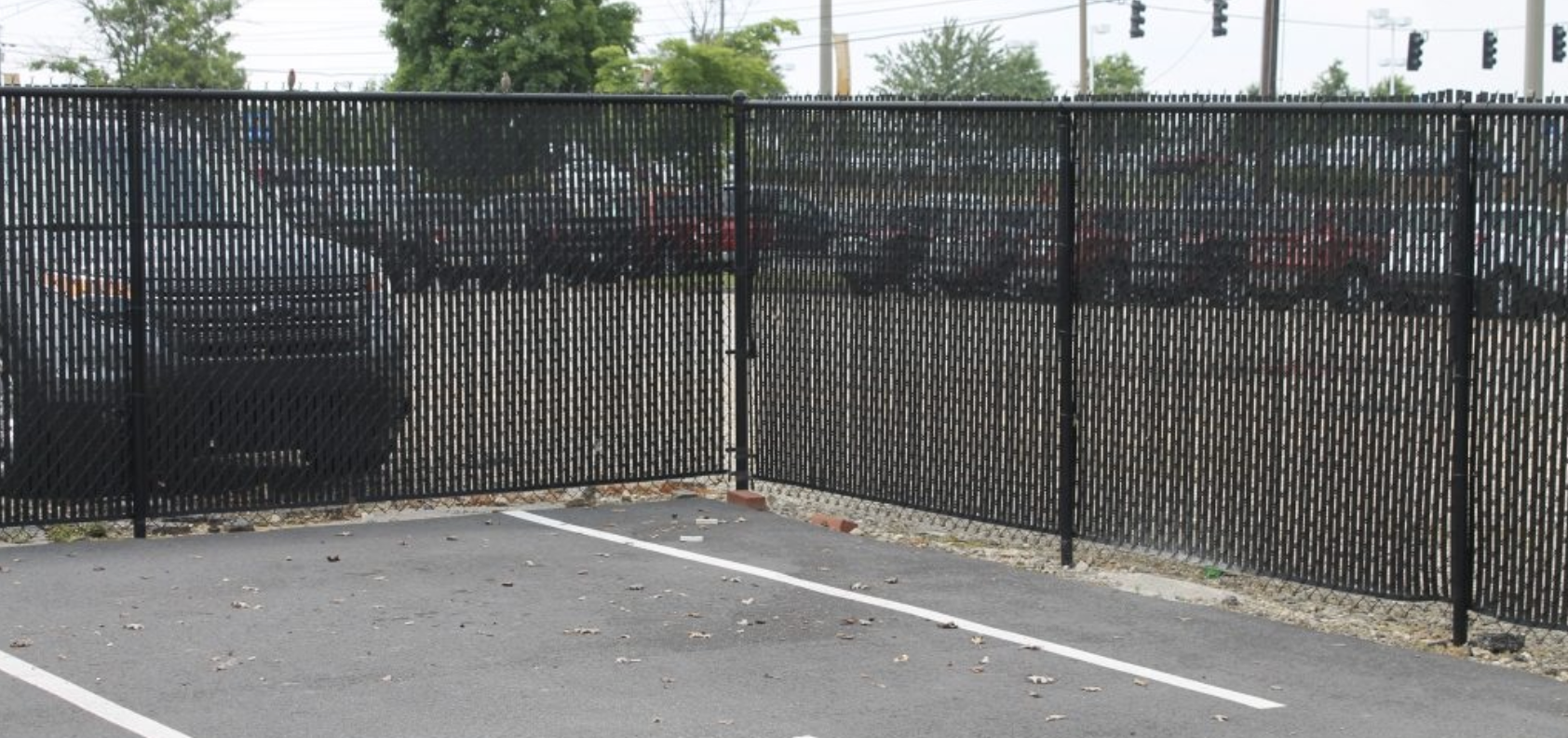 6′ High Black Chain-Link Fence w/ Black Privacy Slats