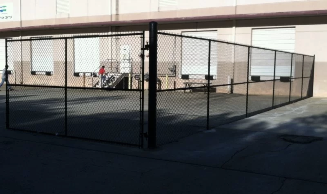 8′ High Black Chain-Link w/ Gate
