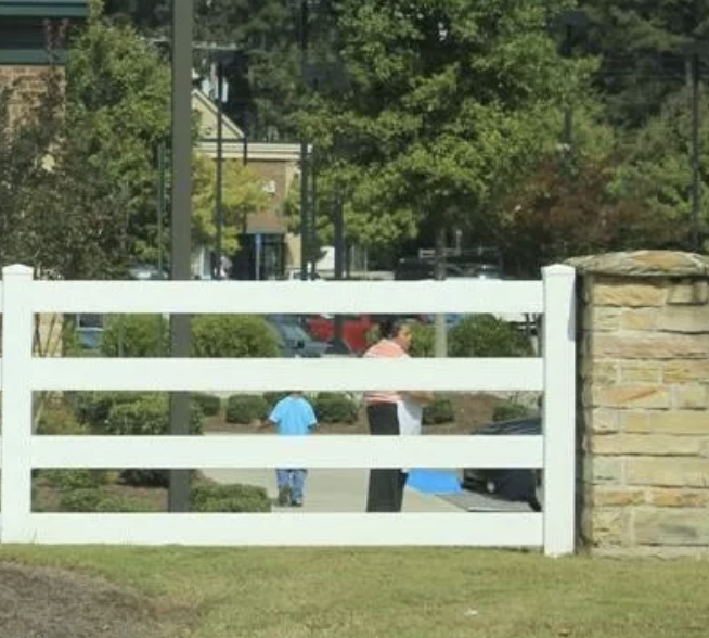 4-Rail Ranch Style in White
