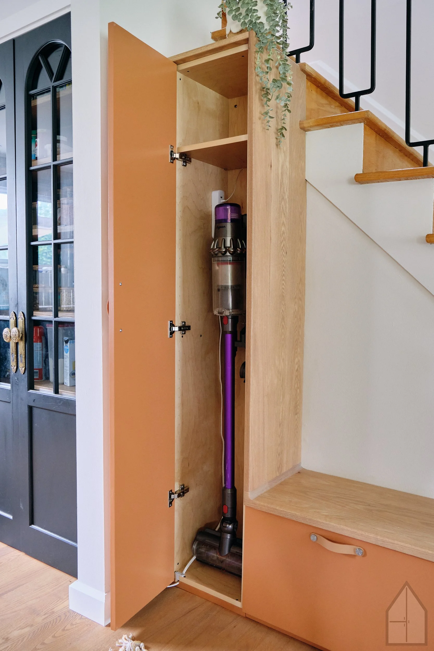 Hidden vacuum storage