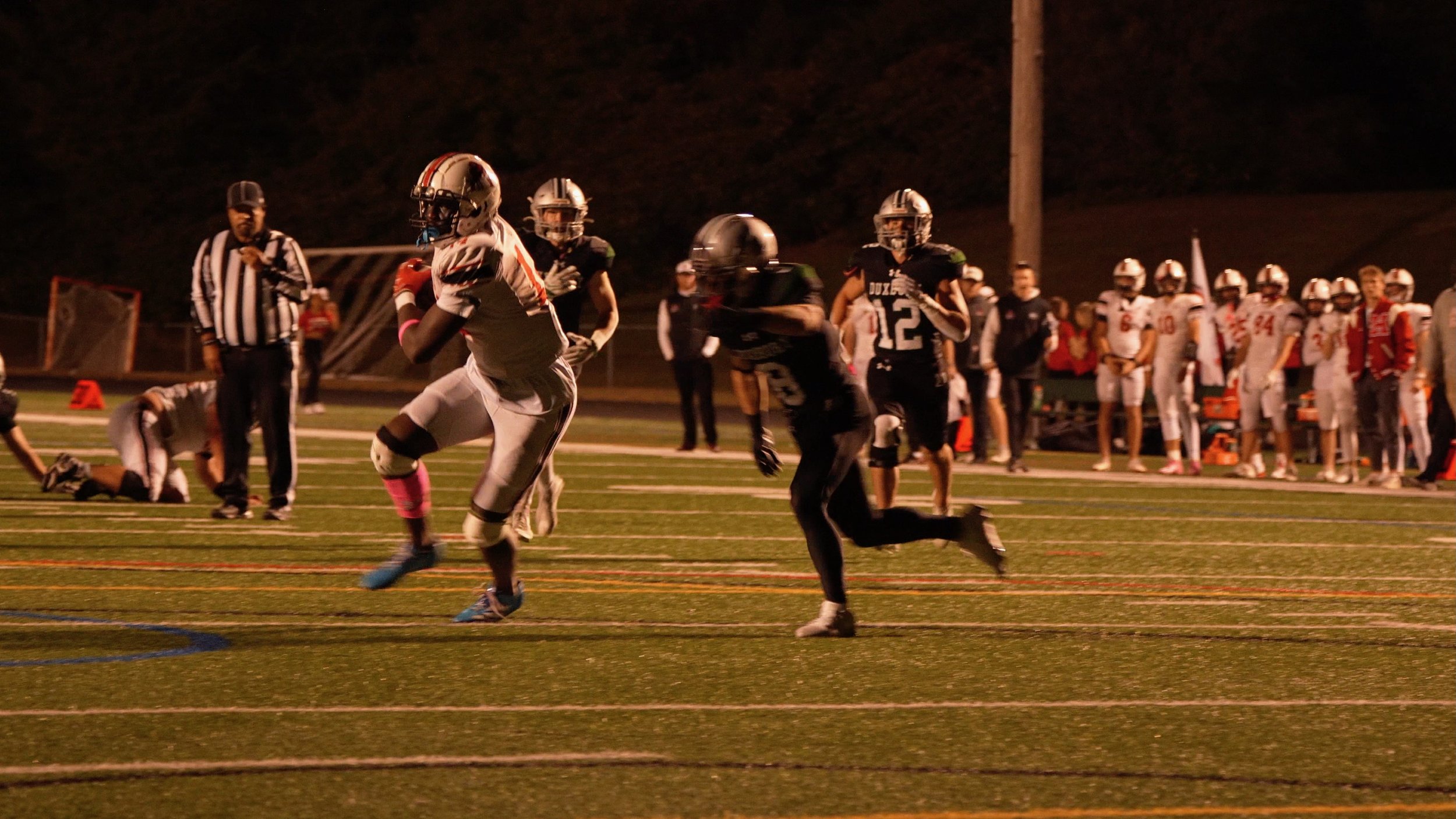 Hingham Harbormen VS Duxbury Dragons — Varsity Football