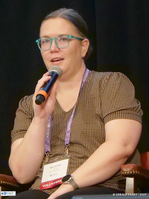 Sarah Fisk Mic.jpg