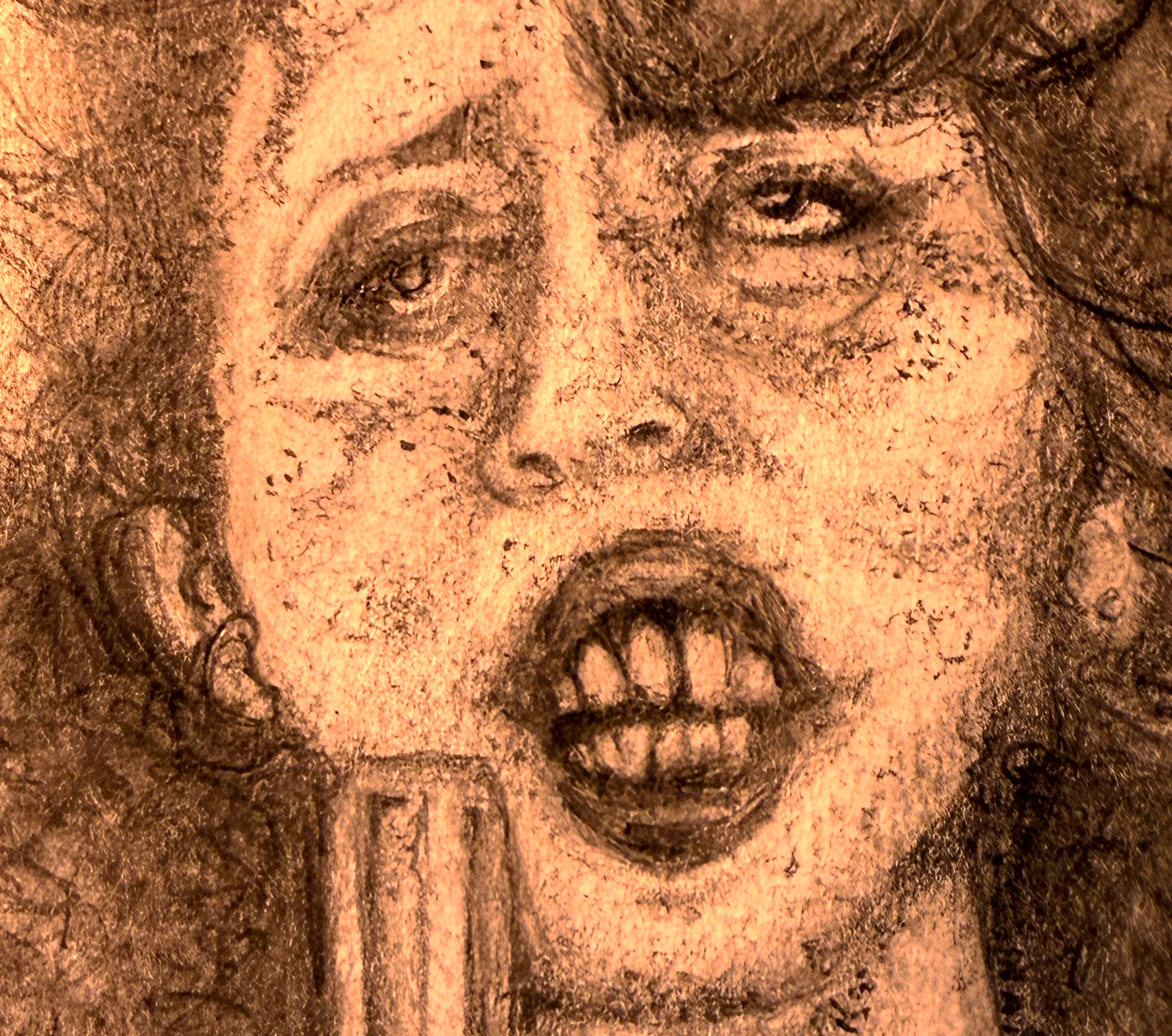gloria superclose.png