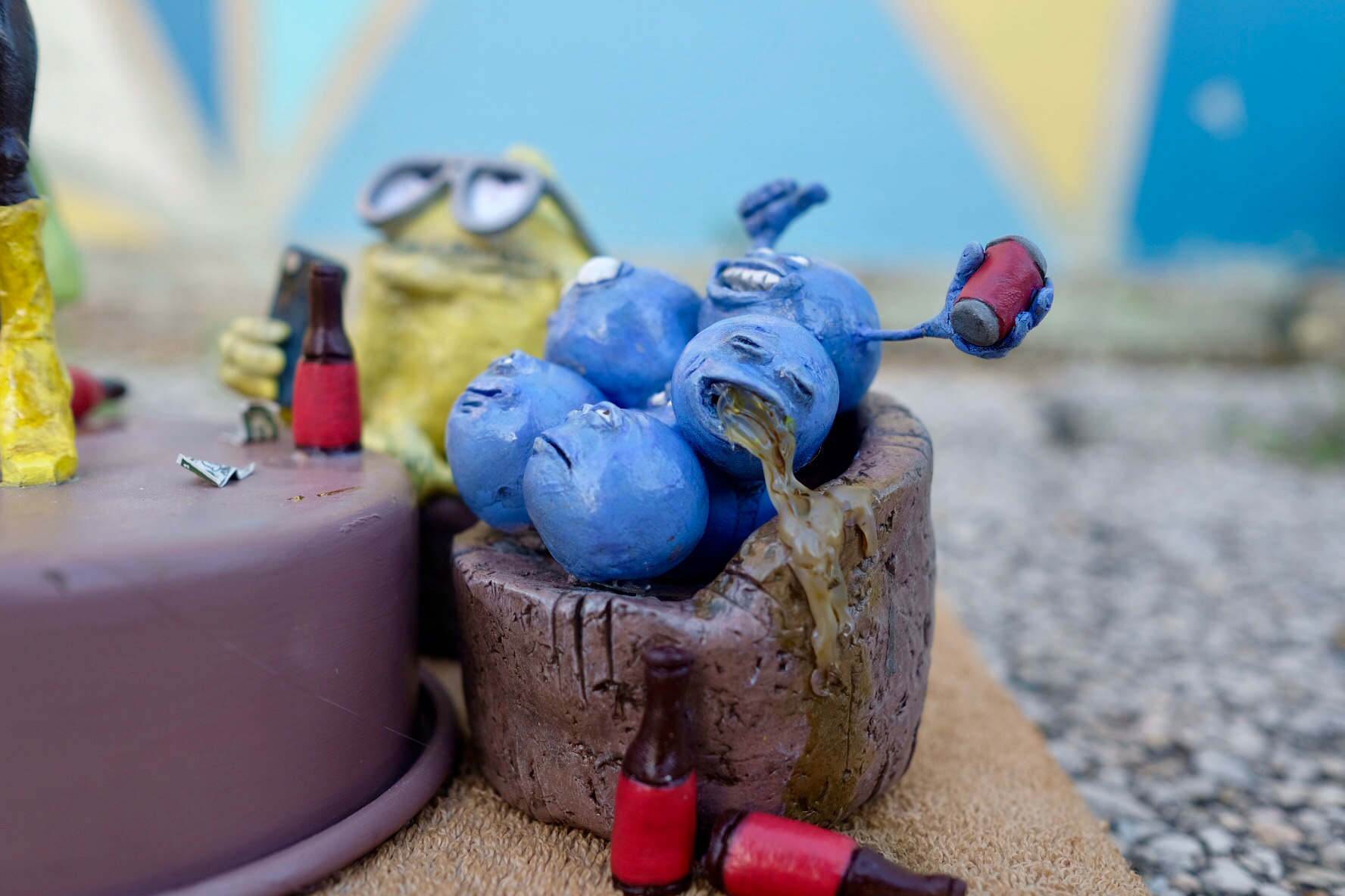 sculpture grapes.png