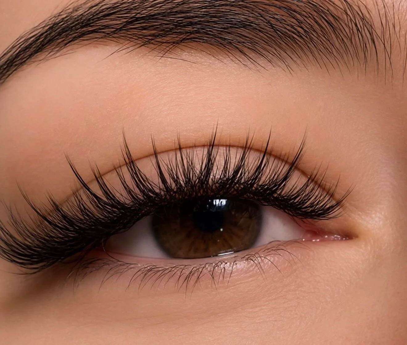 wispy eyelash extensions wet lashes volume lashes maui lashes