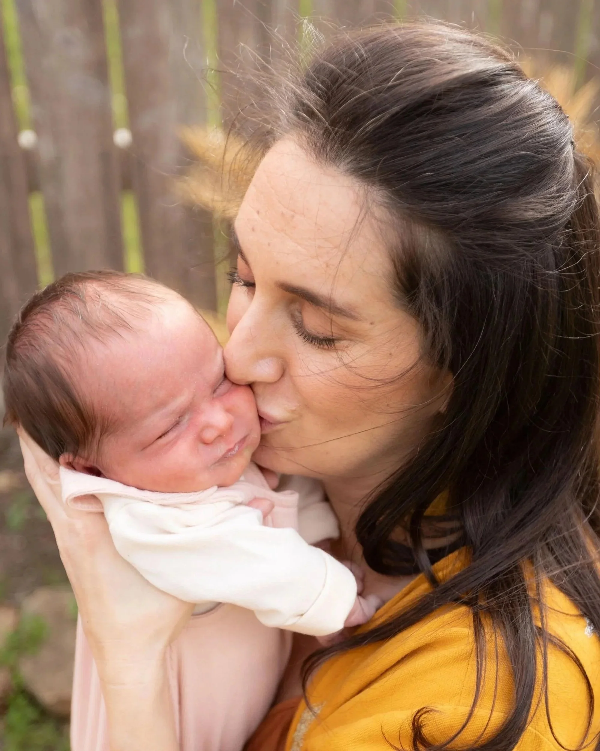 Sara mom and leila baby