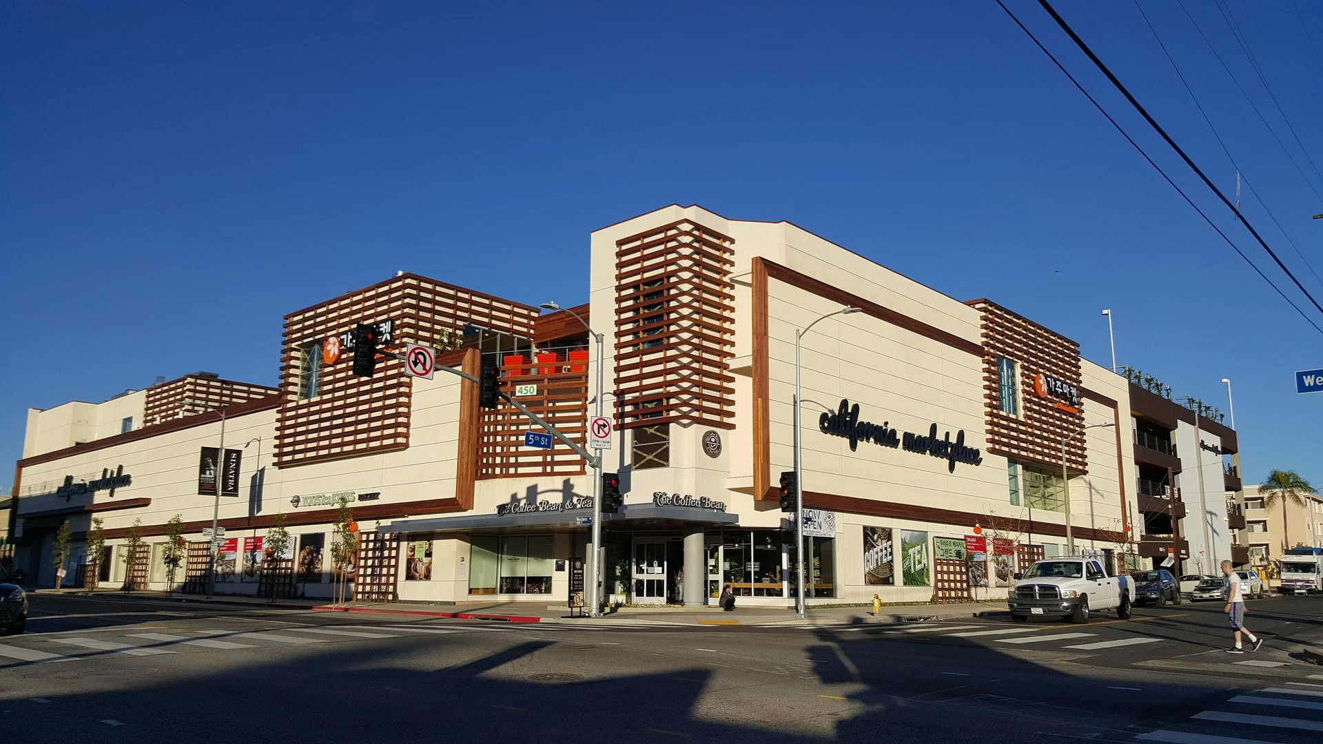  California Marketplace | Los Angeles, CA  
