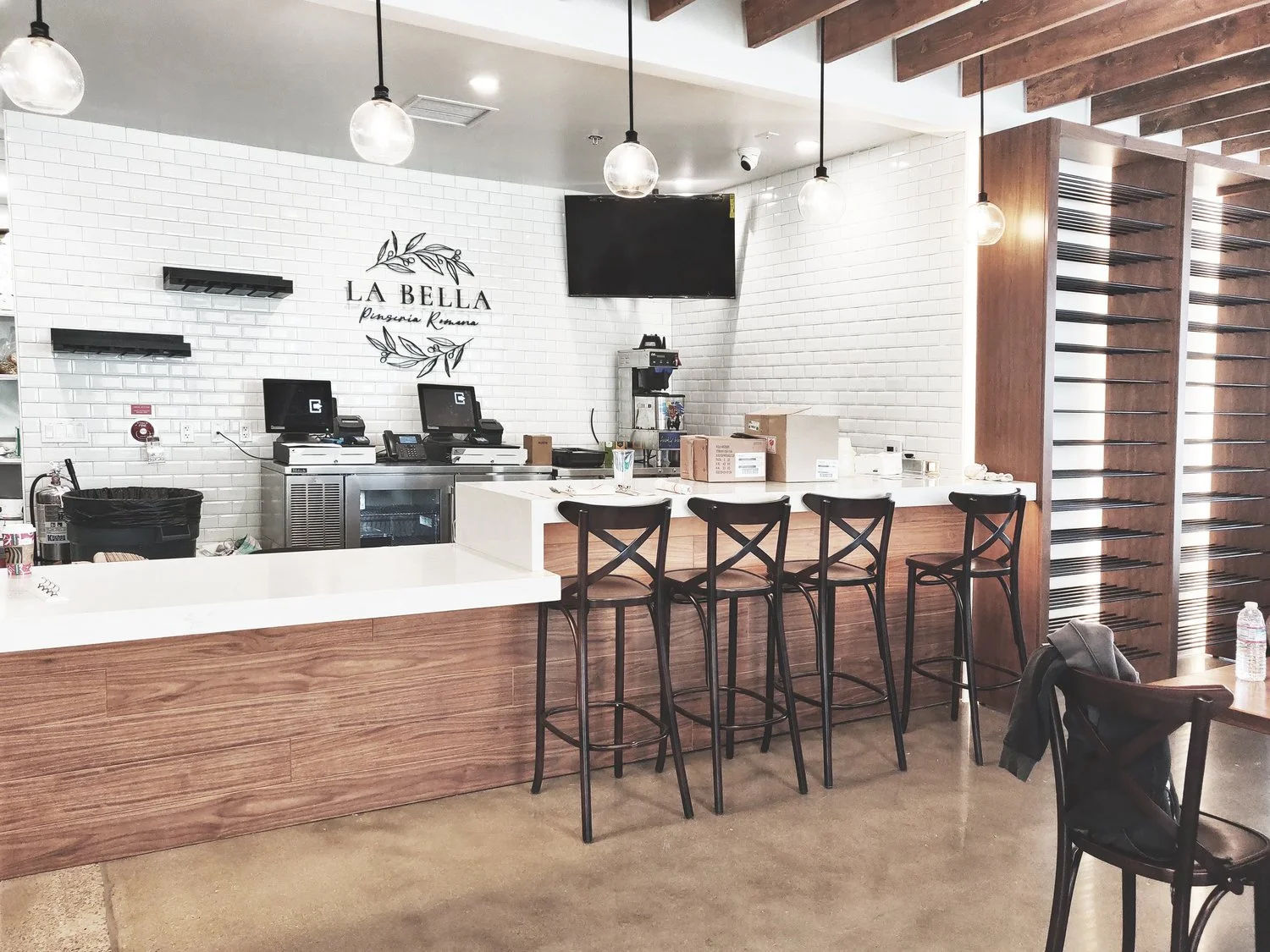  LA BELLA PINSERIA ROMANAㅣGLENDALE, CA  