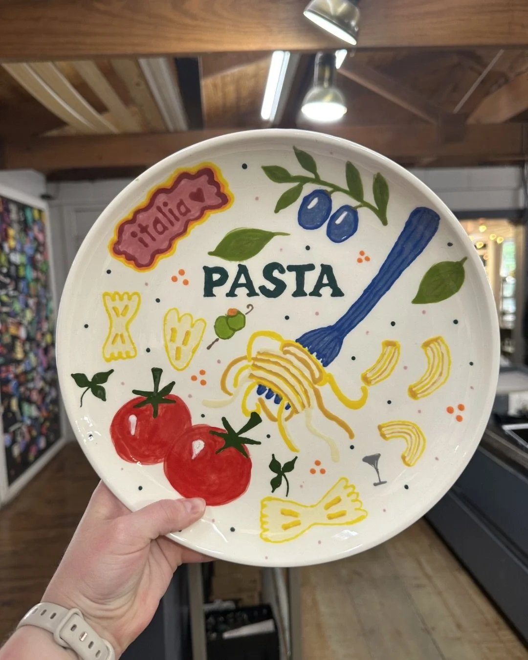 Some plate painting inspiration for your feed 🎨 

We&rsquo;ll be open 12-8pm SAT and 12-6pm SUN! Come stop by and paint some pottery! 

#potteryplate #paintingplates #potteryinspo #potteryideas