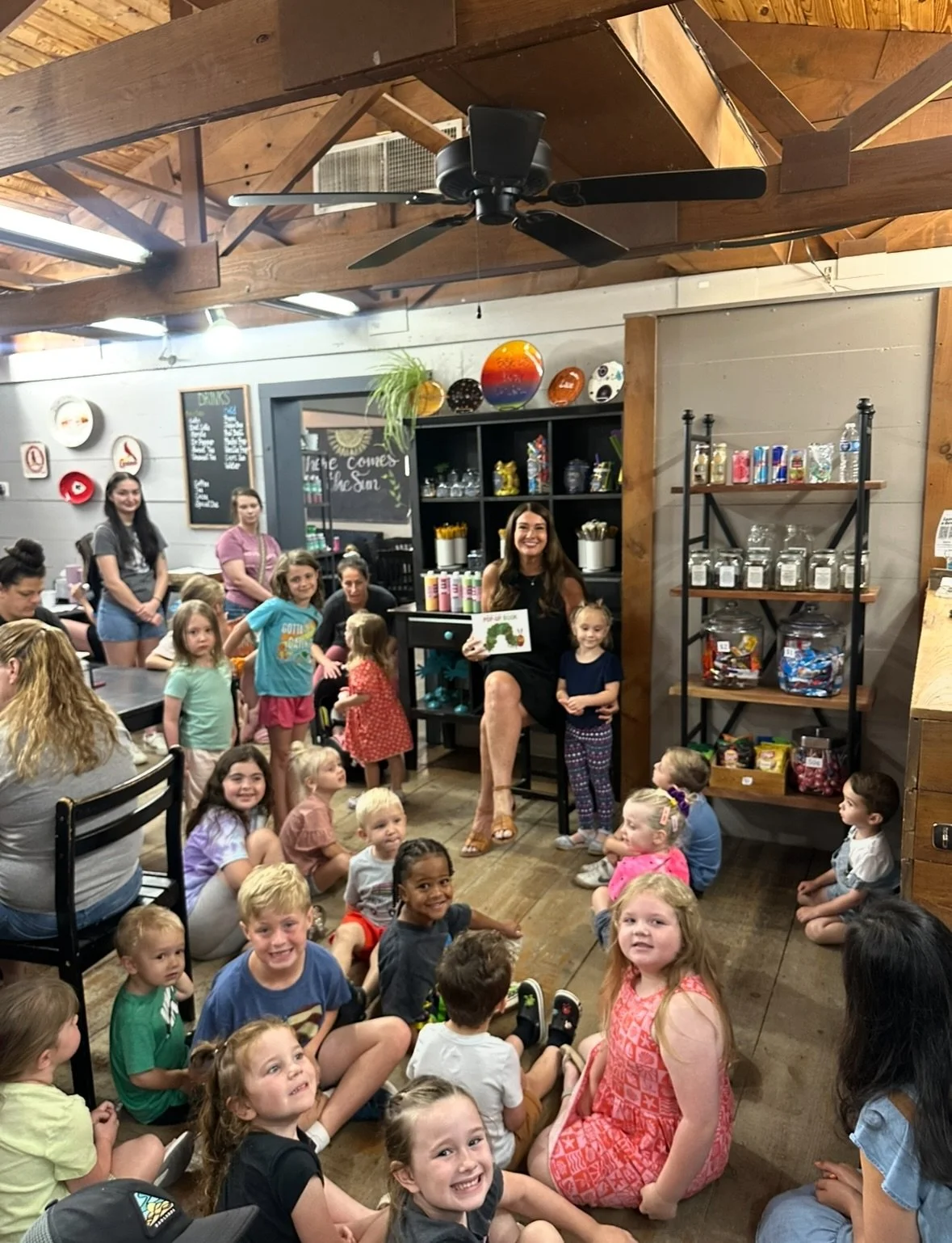 We had so much fun painting little caterpillars and reading The Very Hungry Caterpillar! 🐛🍎🍊

 
Our next Story Time Pottery is Saturday, July 11th from 10-11am. Only $15/painter, and everything is included! 

Register on our website 🐛🎨

Register