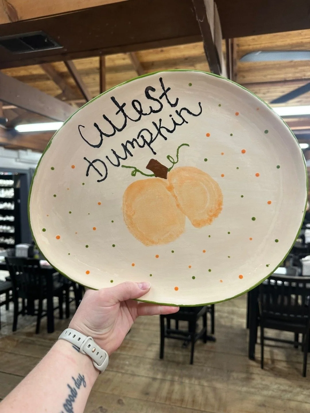 The cutest fall baby print trend&hellip;little bumpkins! 

We got to help with two little bumpkin plates this weekend, and we are thoroughly OBSESSED 😍🎃

Both of these plates turned out perfectly, and there&rsquo;s still time to make your own bumpk