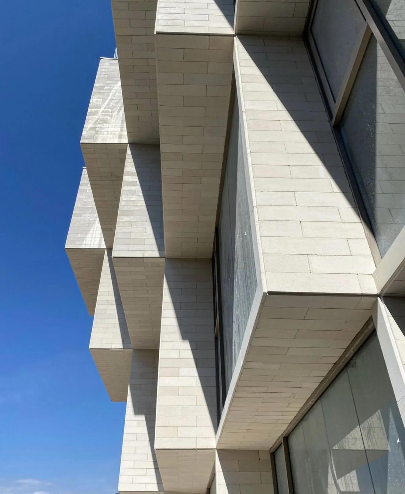 Design for a structured community // Colmena apartments // #architechture #design #apartments #structure #engineering dise&ntilde;o por @friasbeto y @andresmtzca @arquidromo