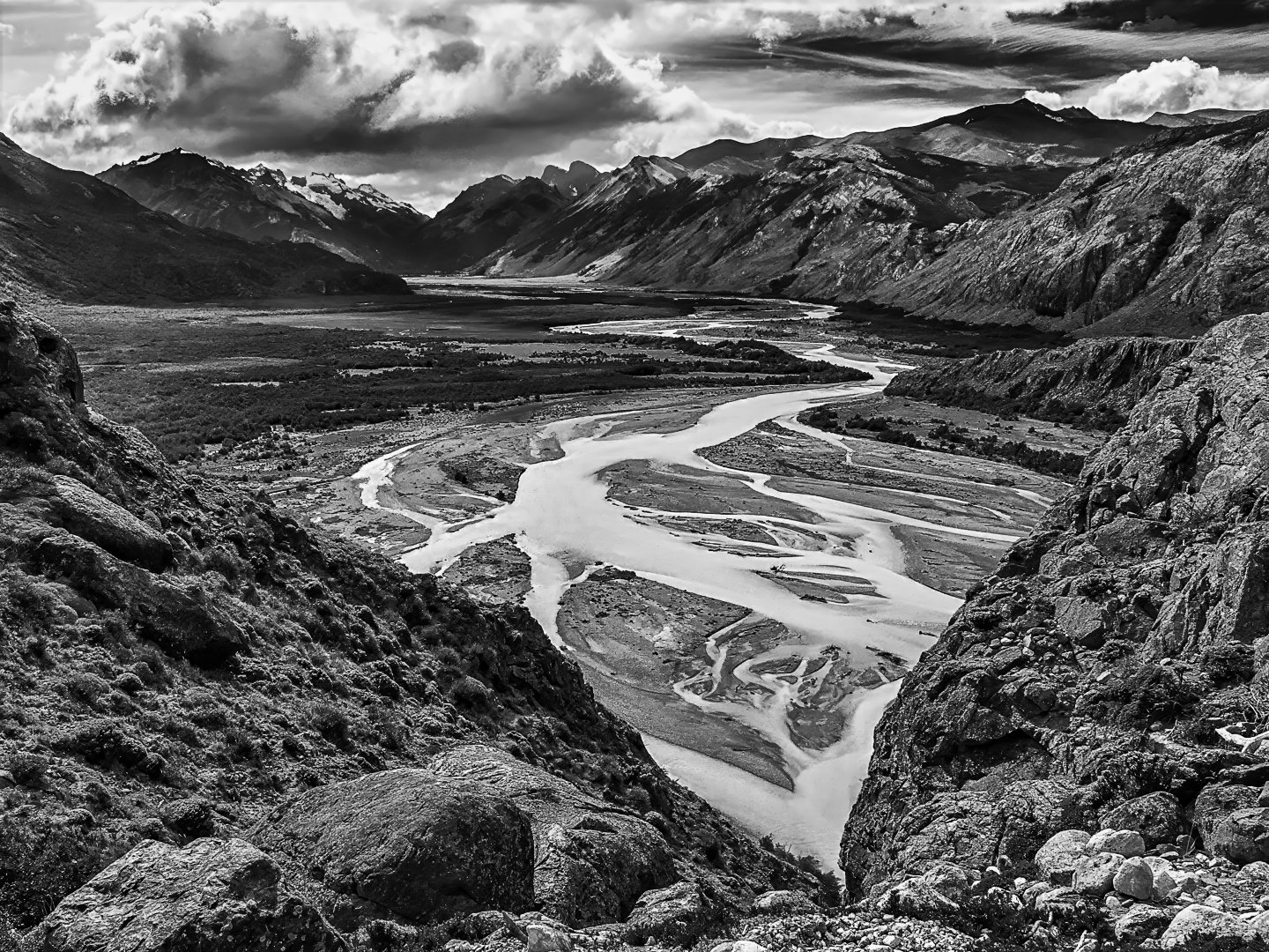 Rio de Los Vueltas, Laguna de Los Tres Trail, Los Glaciares National Park, Argentina
