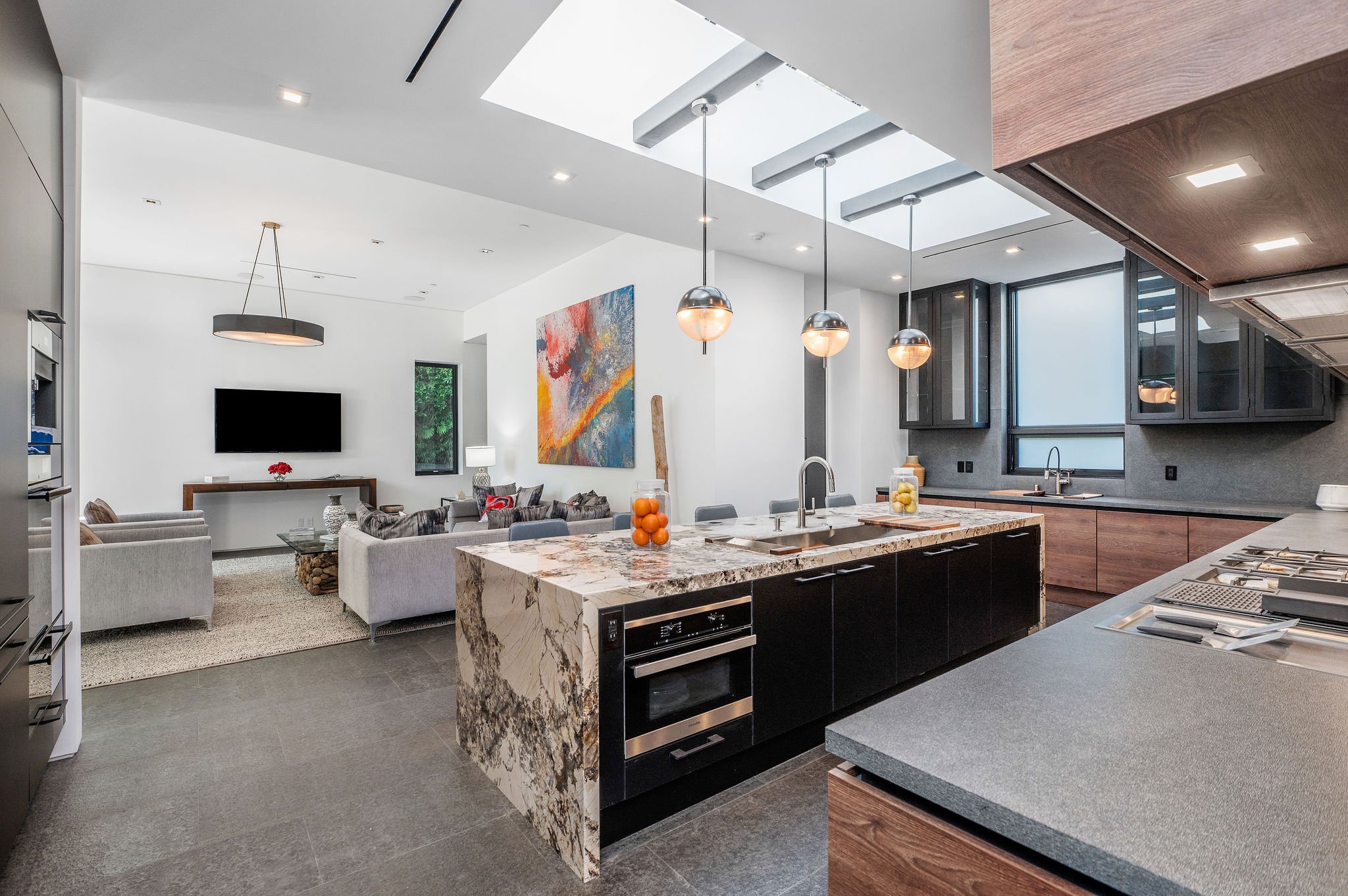 Kitchen 1.jpg