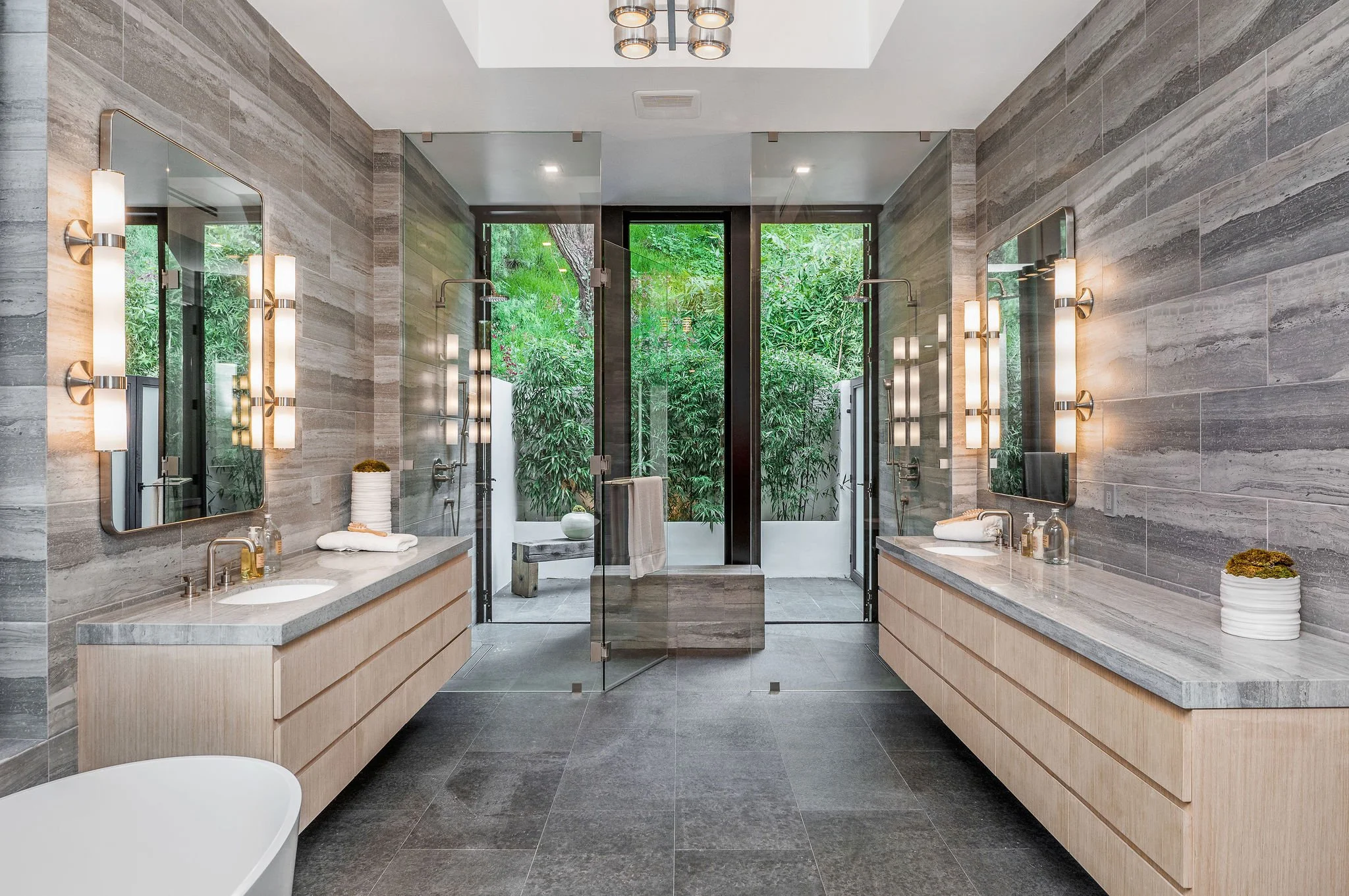 Primary Bathroom 1.jpg