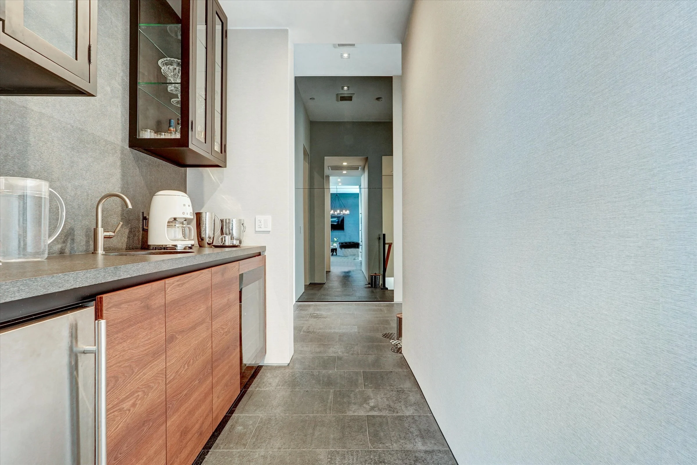 29-1049 Loma Vista Dr-29.jpg