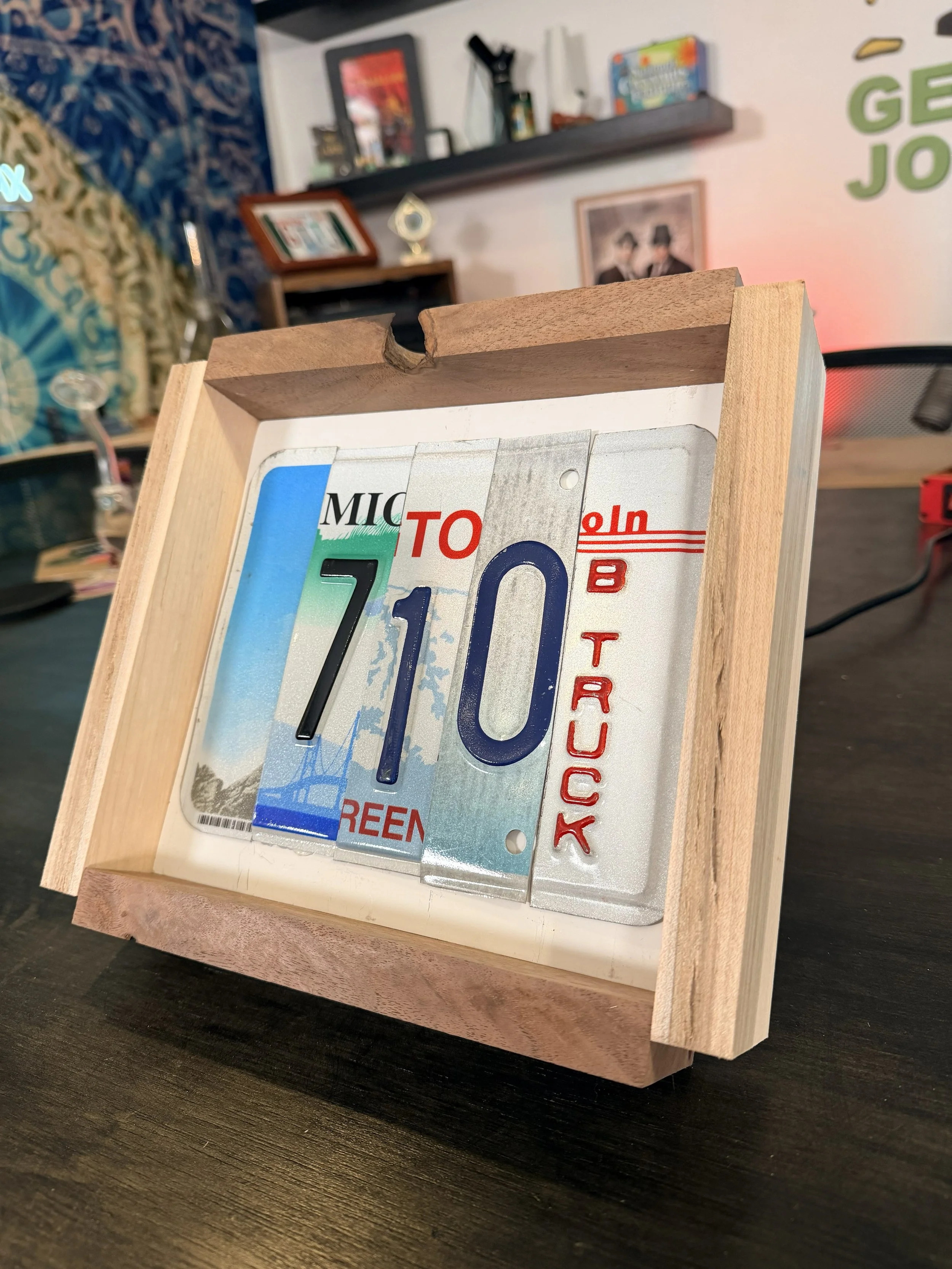 710 -1 right.jpg