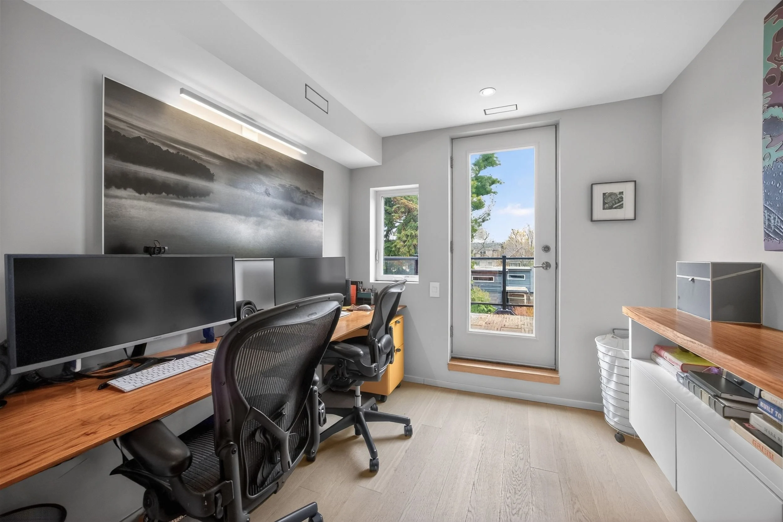 30-UpperLevel_Office-1.jpg