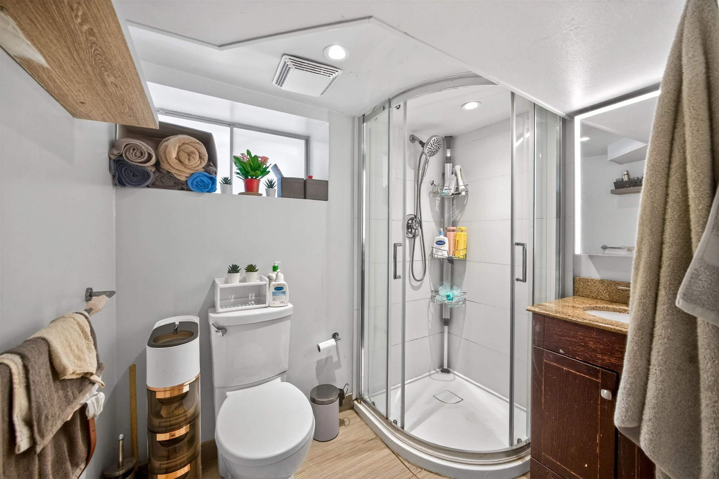 36-LowerLevel_Bathroom-1.jpg