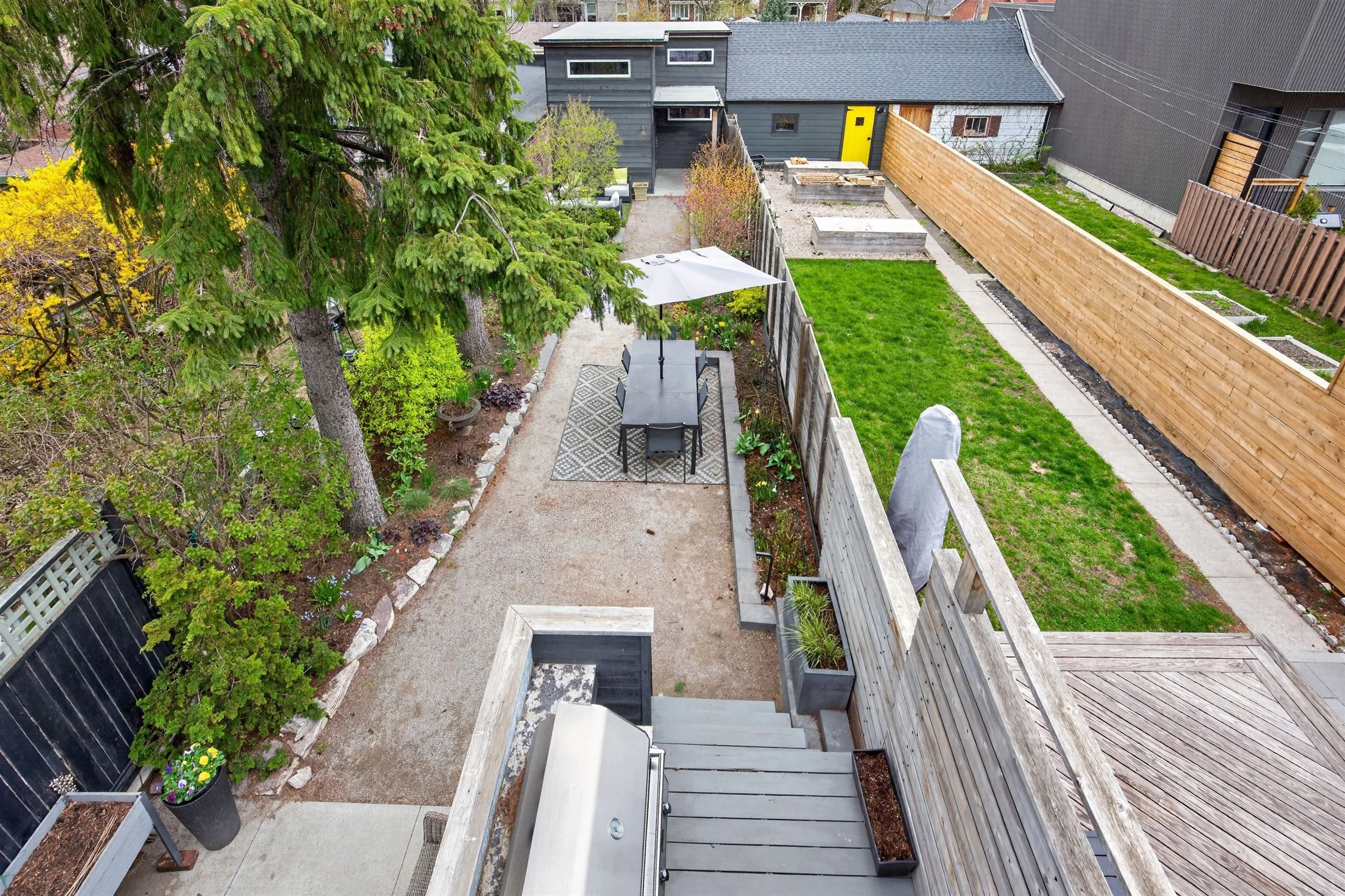 37-Backyard-7.jpg