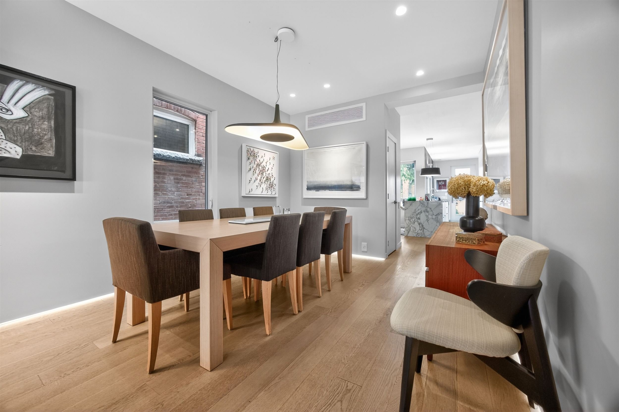 9-DiningRoom-1.jpg