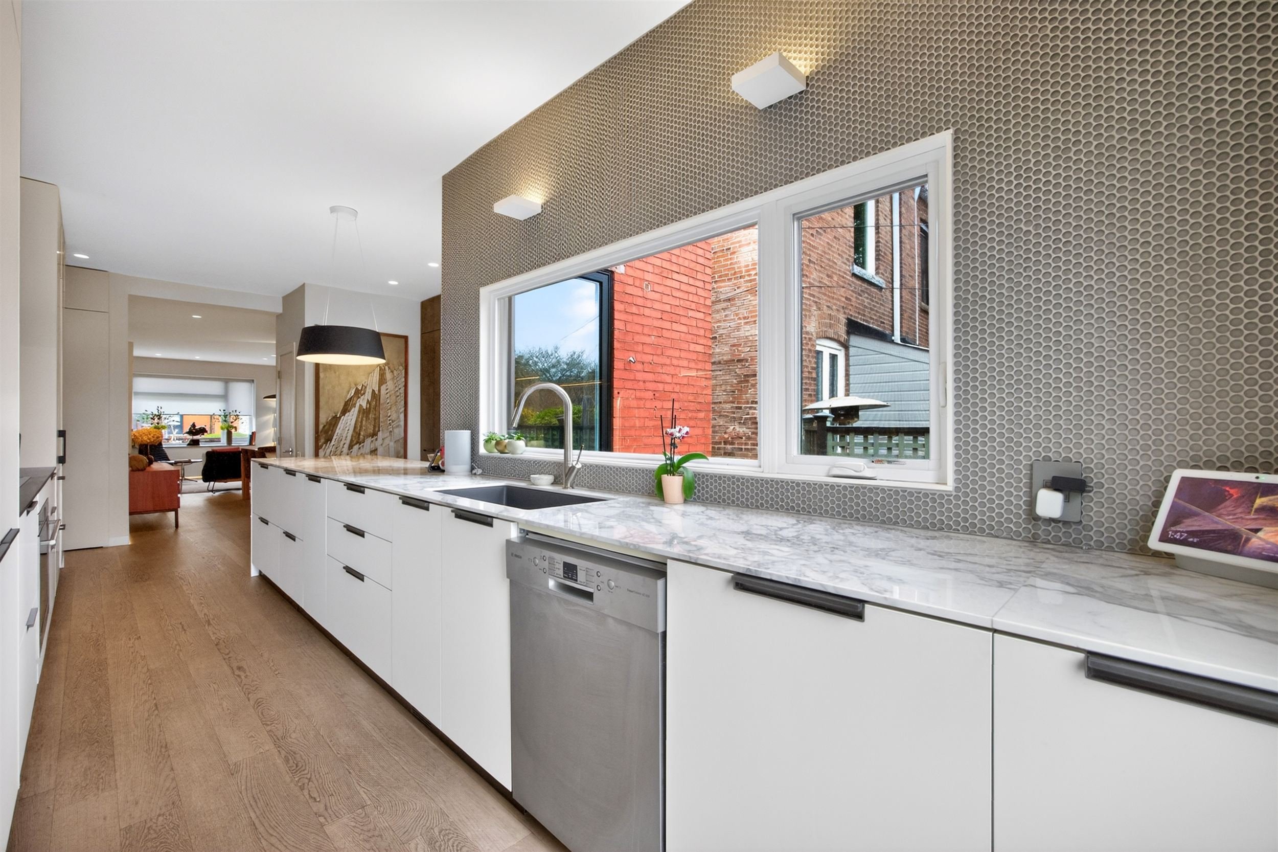 16-Kitchen-6.jpg