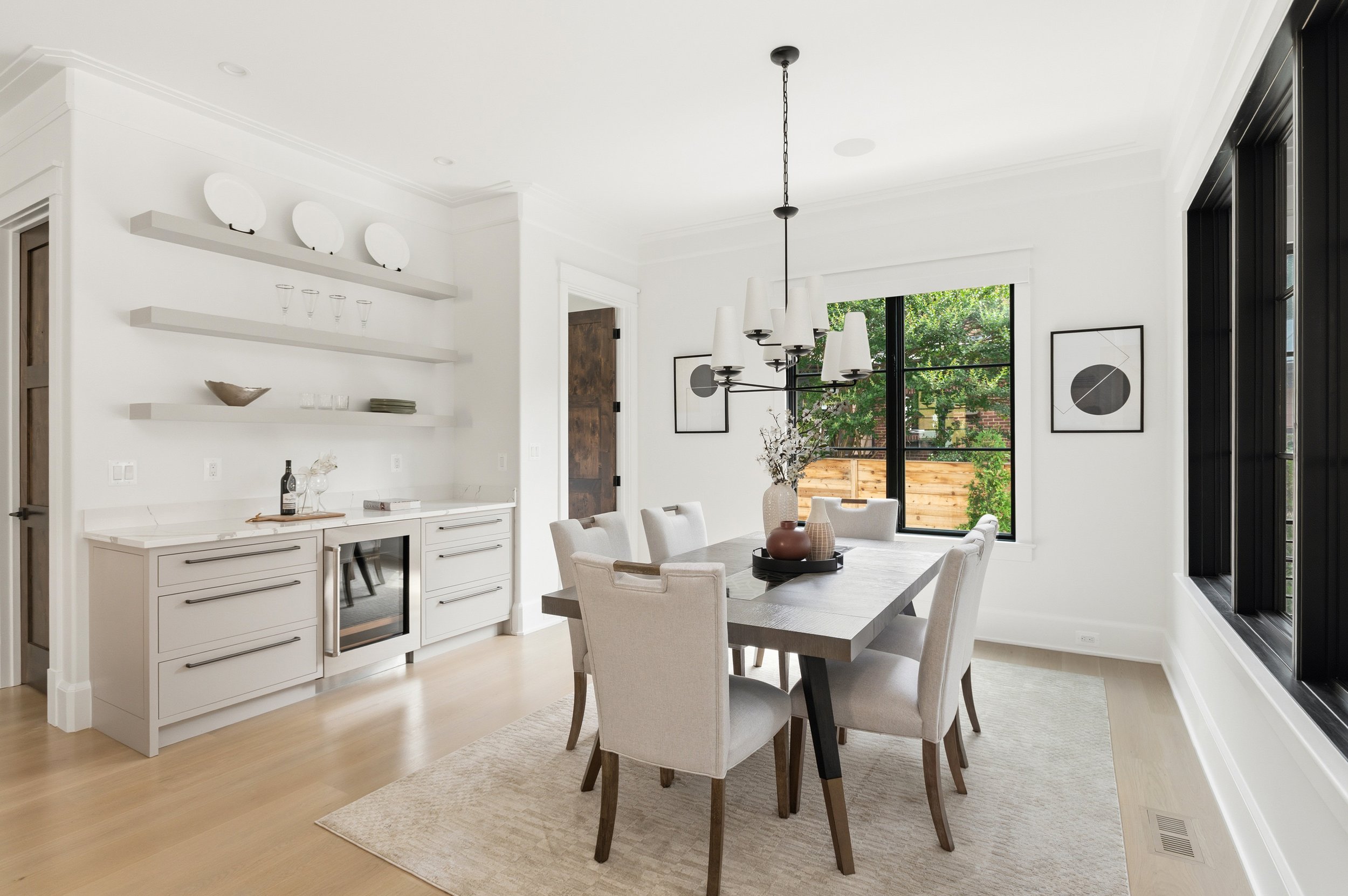 22-3108KeyBlvd0022.jpg