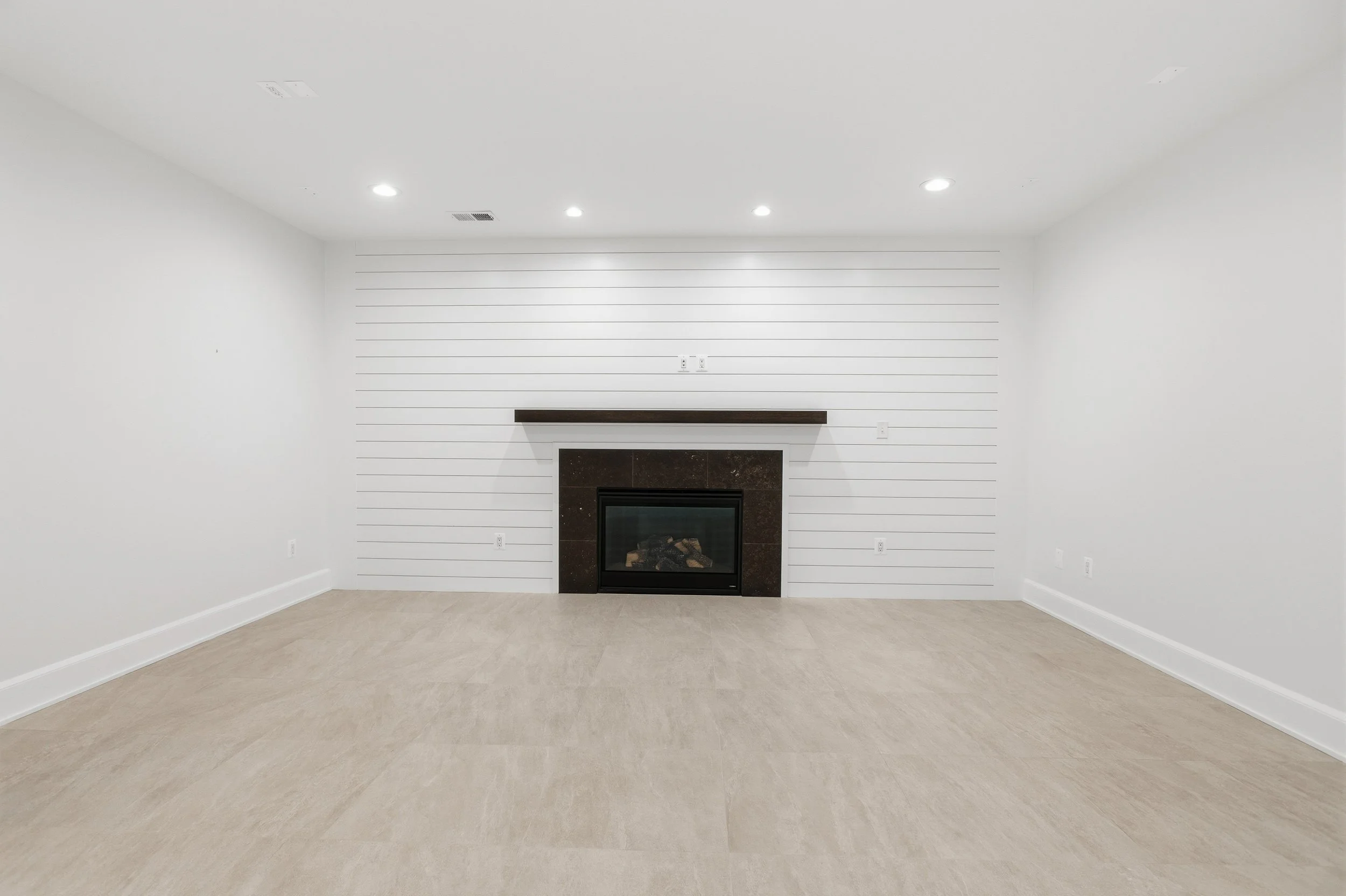 43-3108KeyBlvd0054.jpg